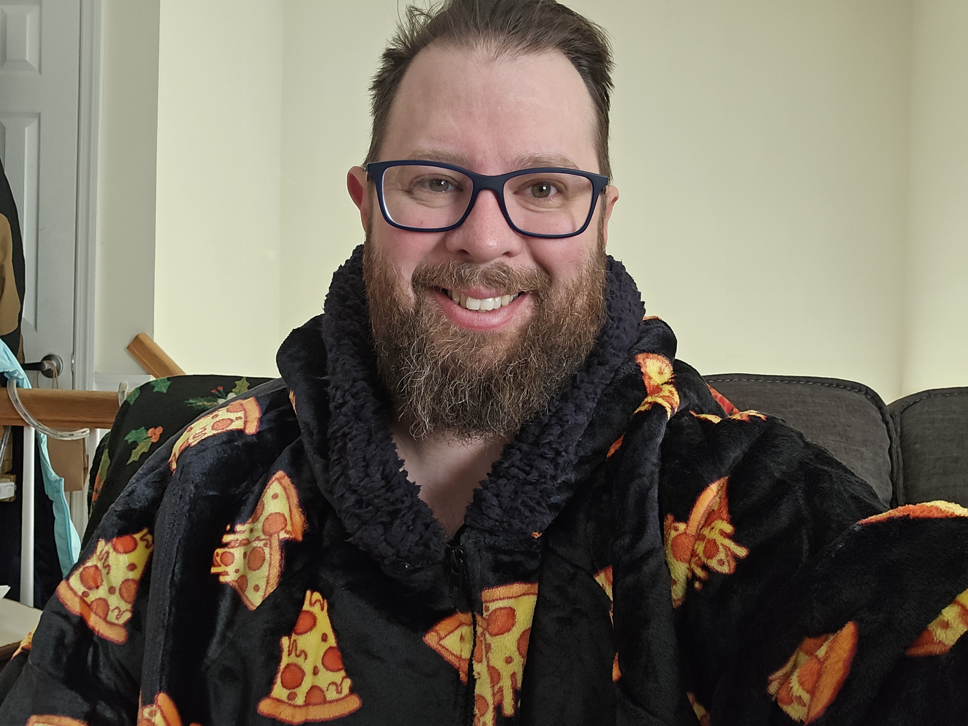 Pizza on Earth and Goodwill to All: Merry Crimpmas!