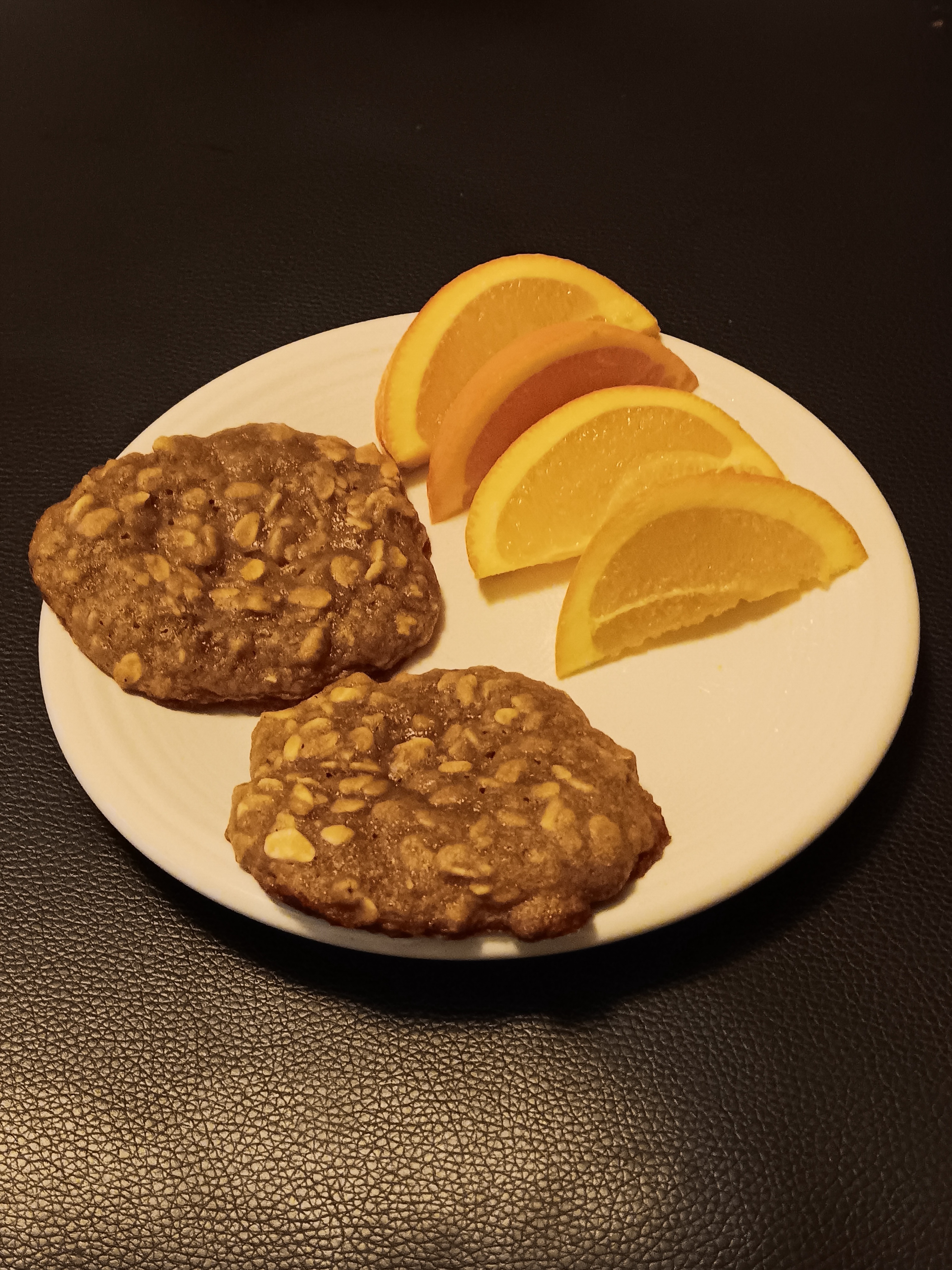 Delicious Orange-Raisin Oatmeal Cookies: The perfect holiday treat!