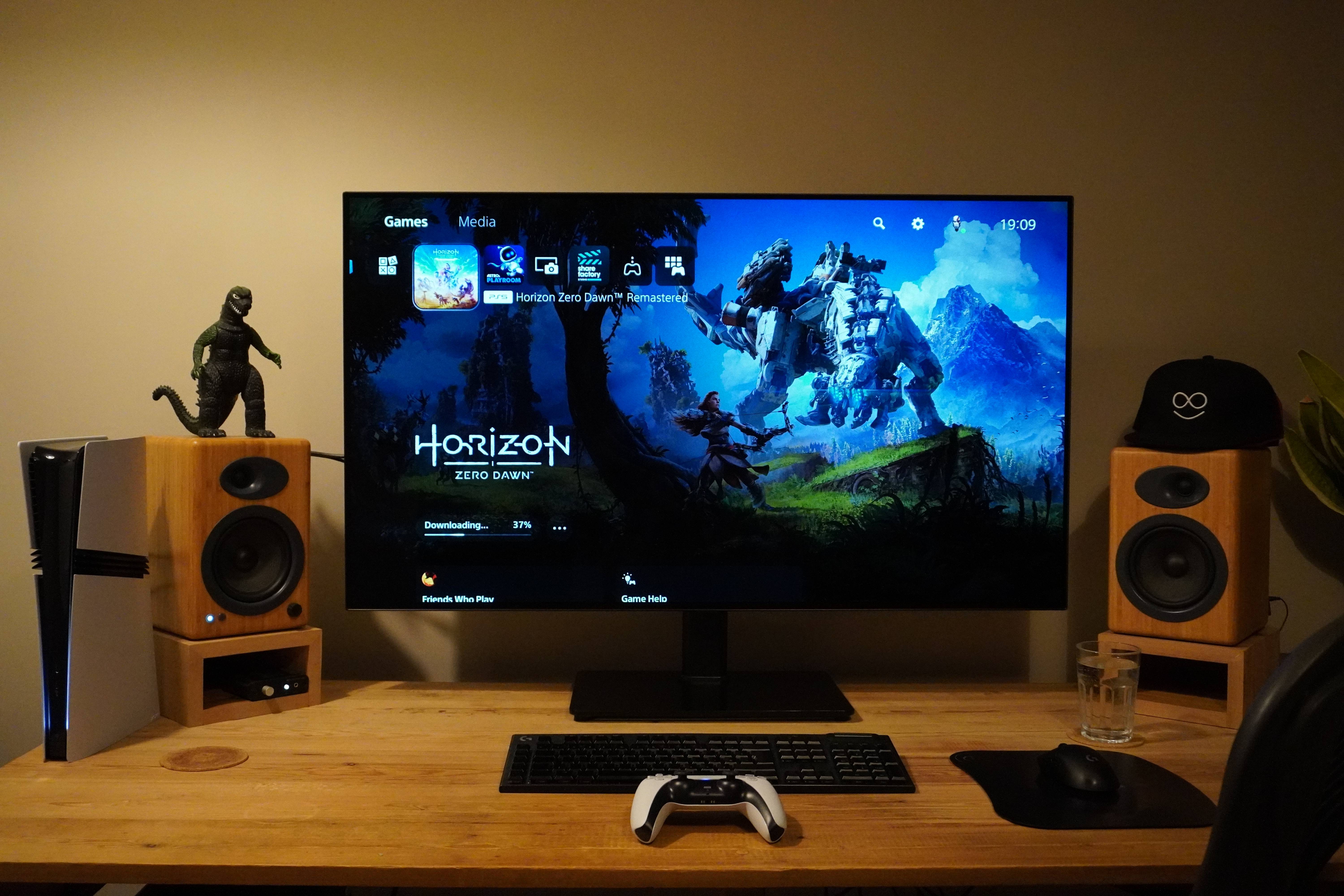 Ready for My First Adventure in Horizon Zero Dawn!