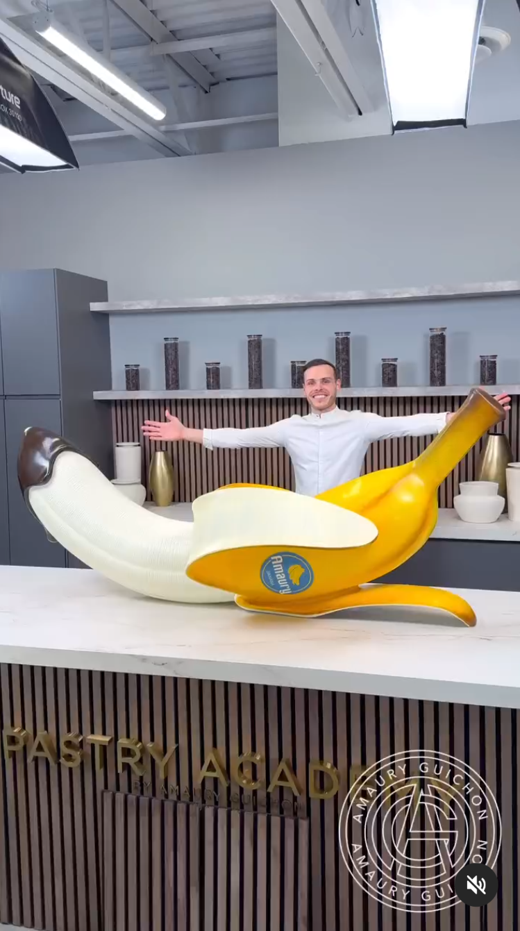 Chocolate Banana: A Guinness World Record for Scale