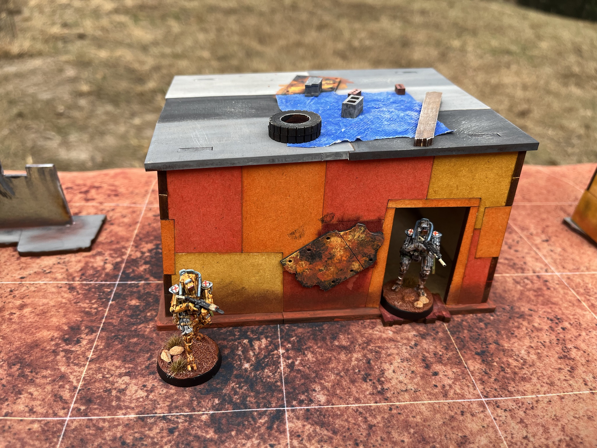 Exploring a 28mm Sci-Fi shanty town filled with creativity!
