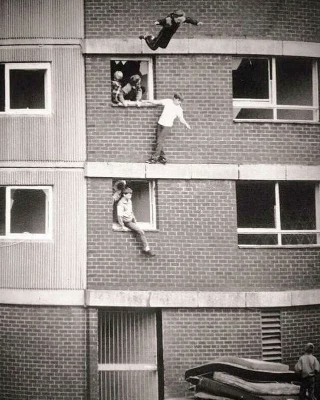 Kids in 1980s England: Jumping out of windows and bouncing on old mattresses like pros!