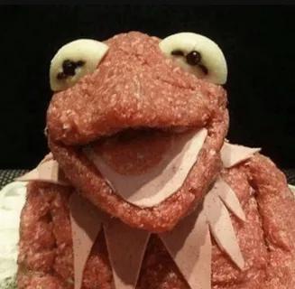 Kermit Faces Off Against a Horror Movie Villain