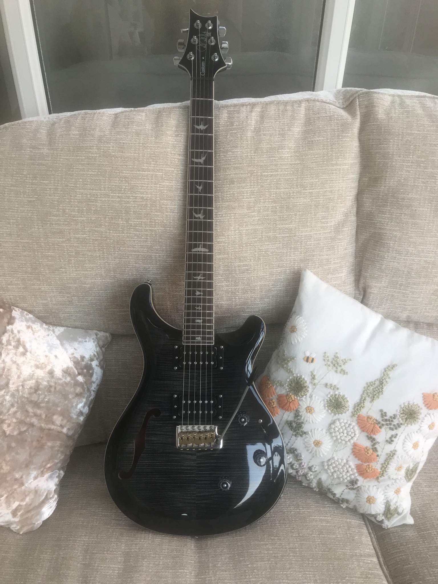 Exploring the PRS Semihollow Piezo Guitar