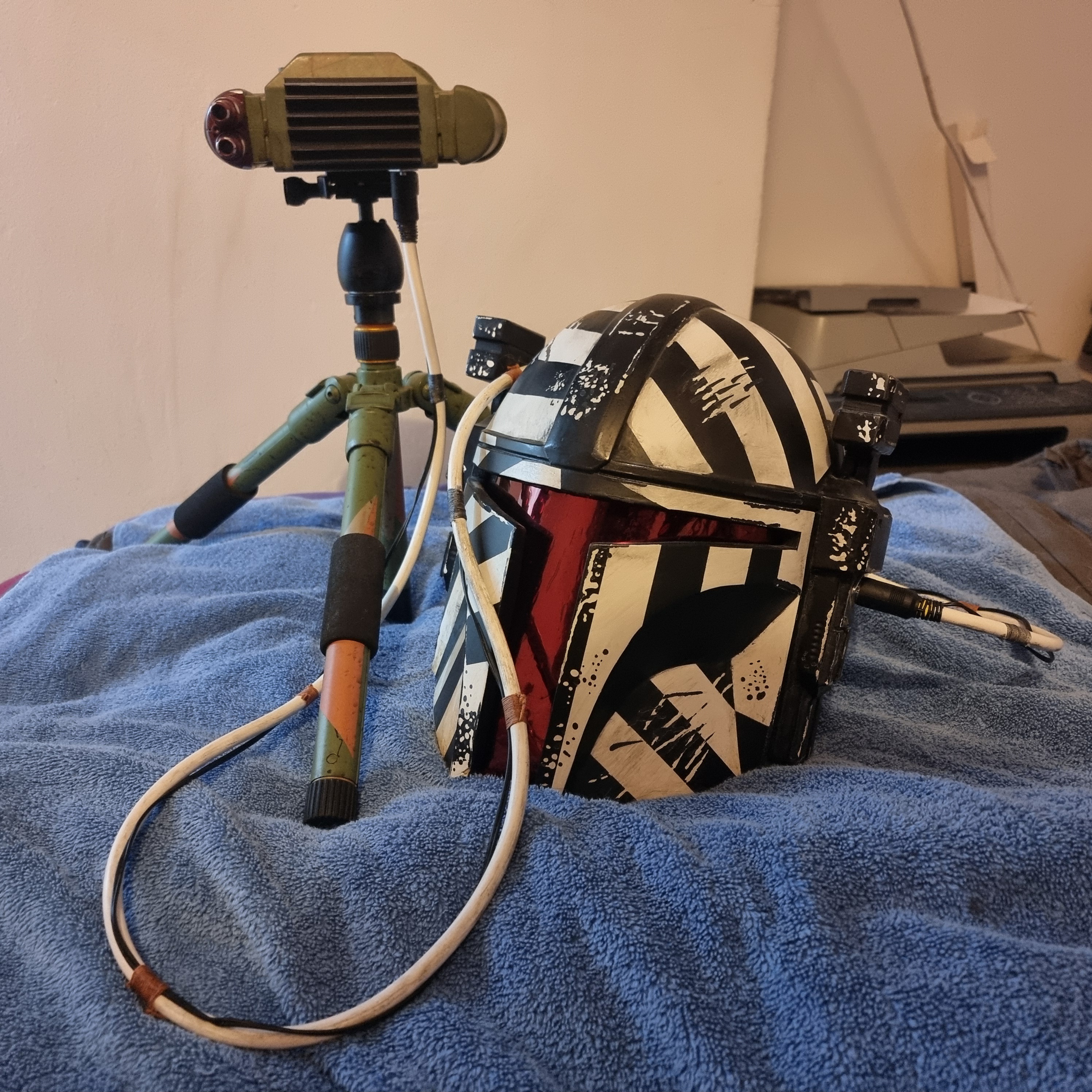 Mandalorian Tech Talk: Wired vs. Wireless Data Transfer in the Post-Imperial Era