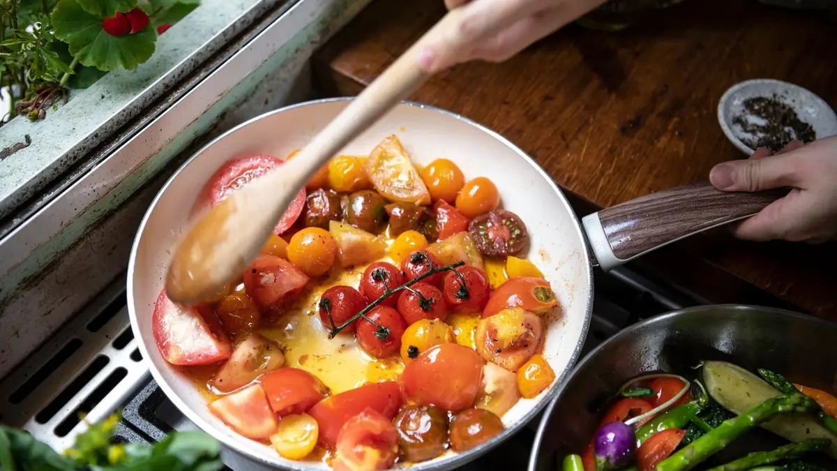 Delicious and easy diabetic slow cooker recipes for healthy meals.