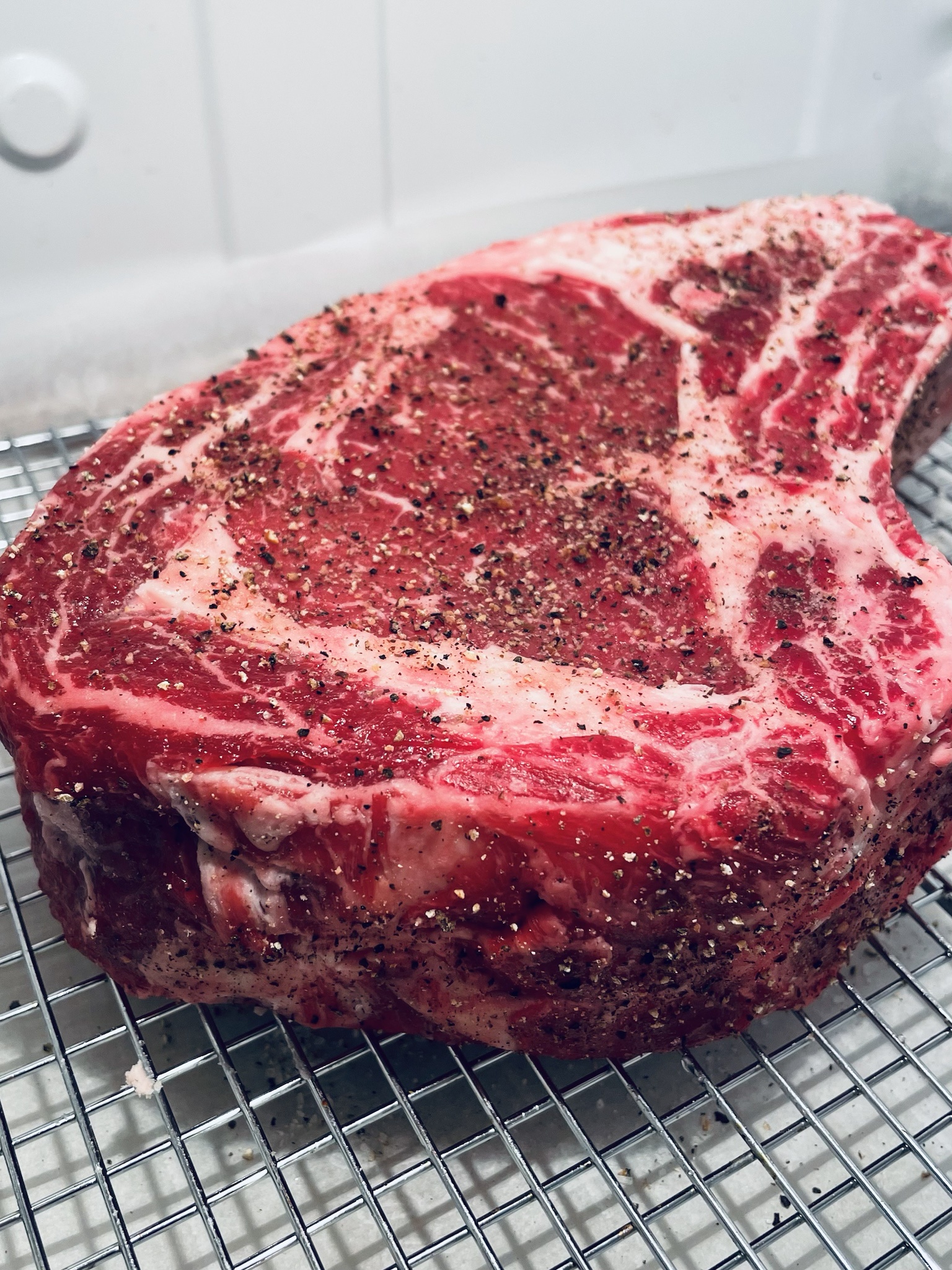 36oz Bone-In Rib Roast: Can't Wait for Christmas Dinner!