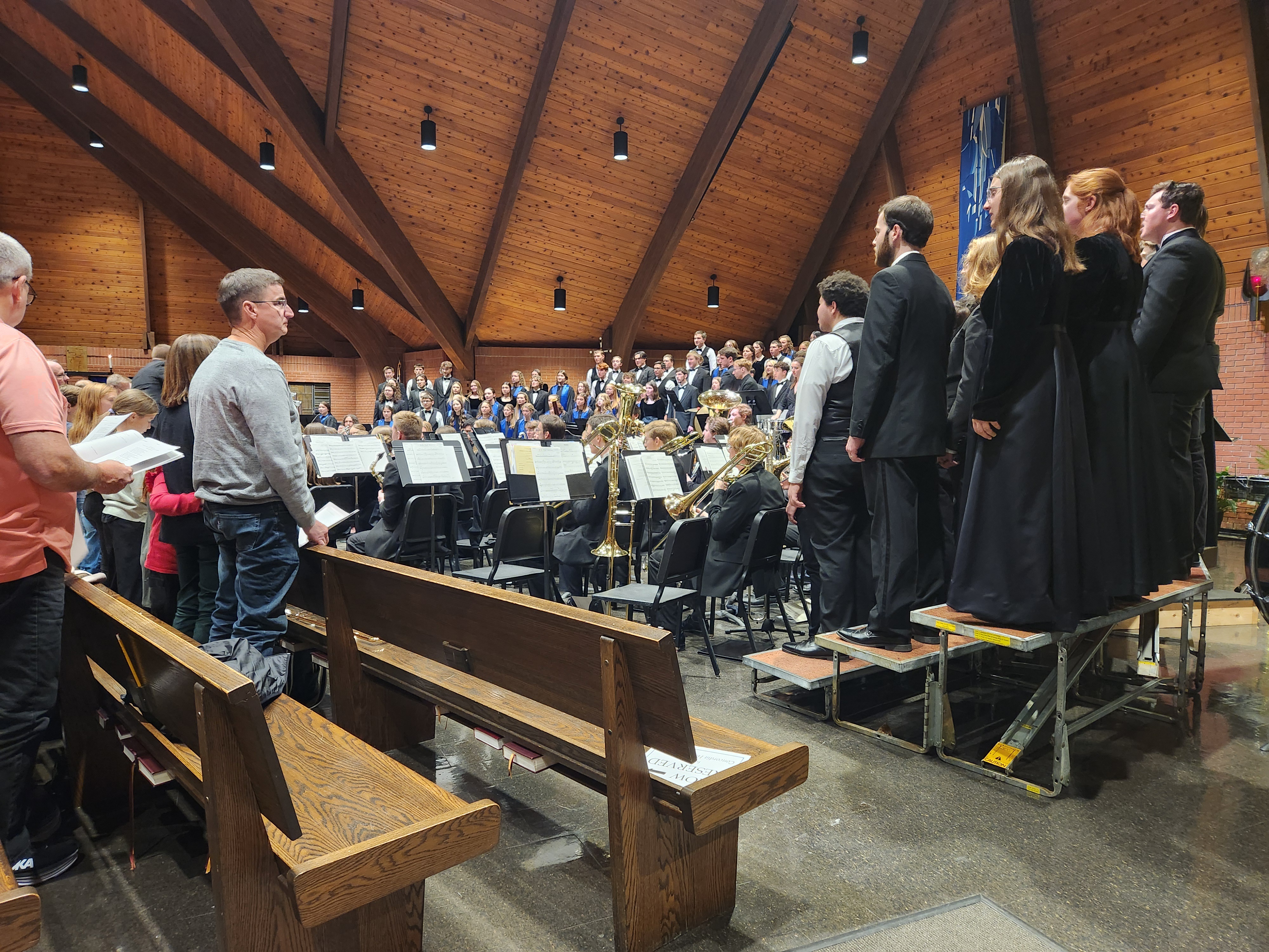 December Delights: Concerts and Cookies