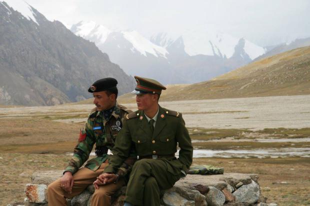 Celebrating the Friendship of China and Pakistan Border Guards!