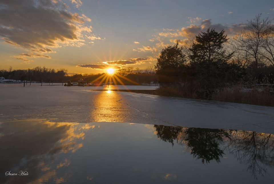 Breathtaking Sunset: Nature's Daily Masterpiece