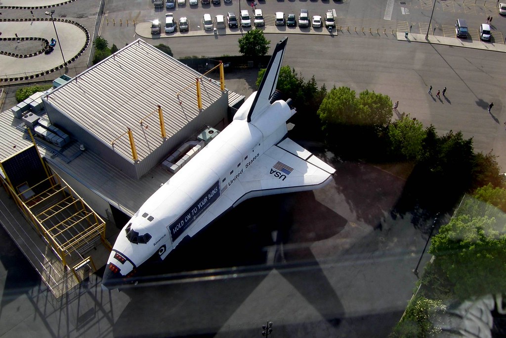 Blast from the Past: Space Shuttle America Ride at Six Flags