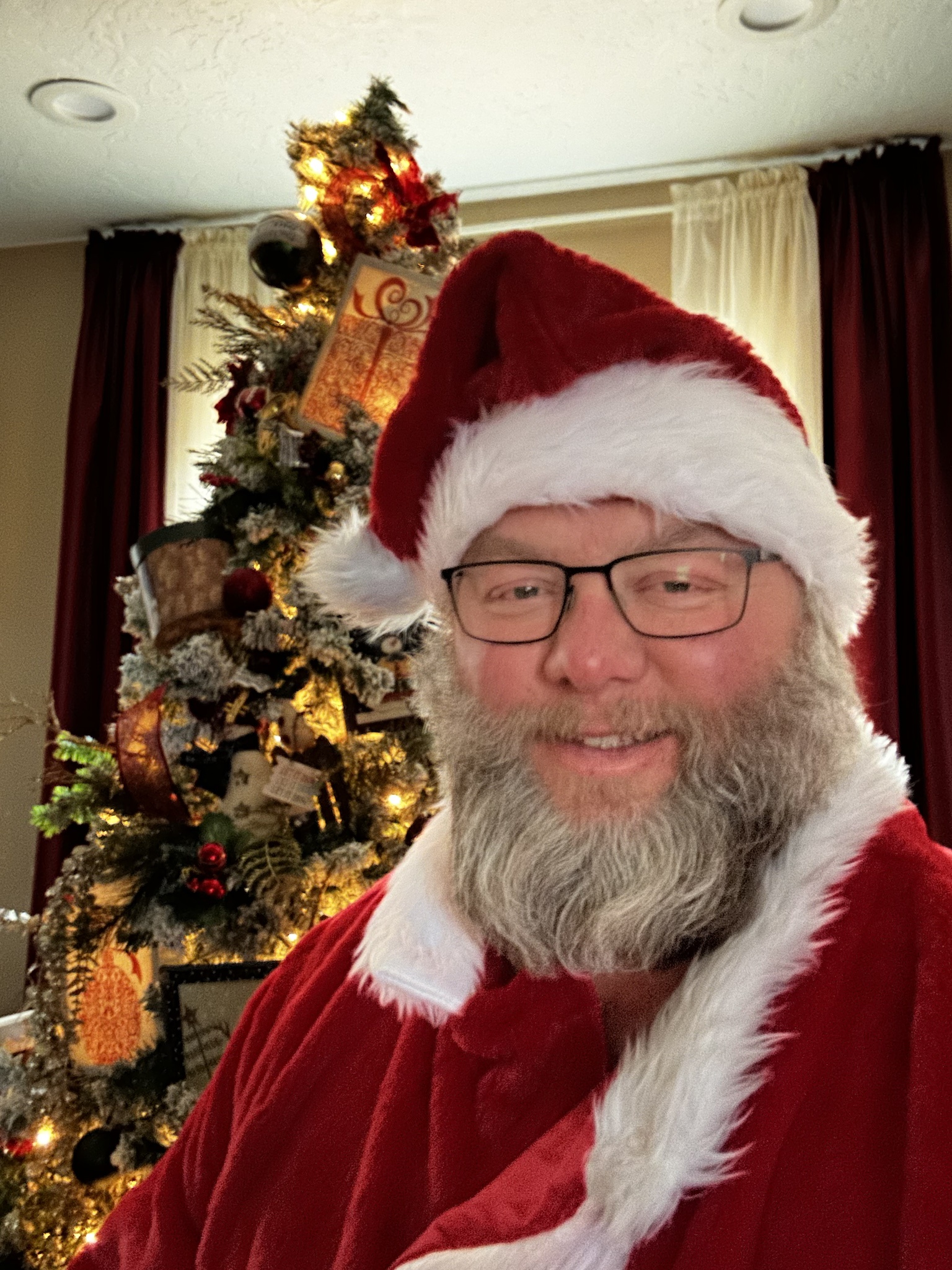 Ho! Ho! Ho? A Christmas Mystery Unfolds!