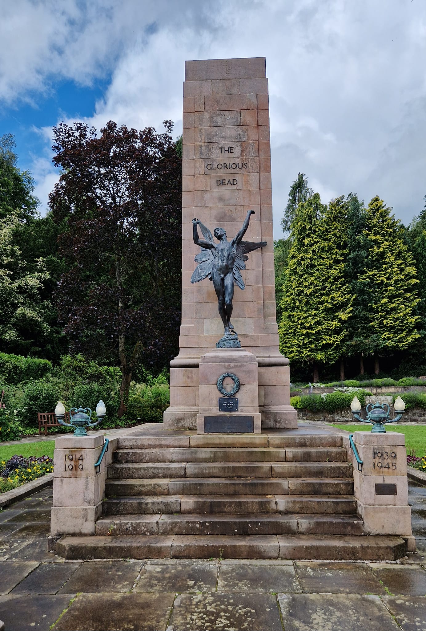 Hawick's Tribute: WW1 Wilton Park War Memorial