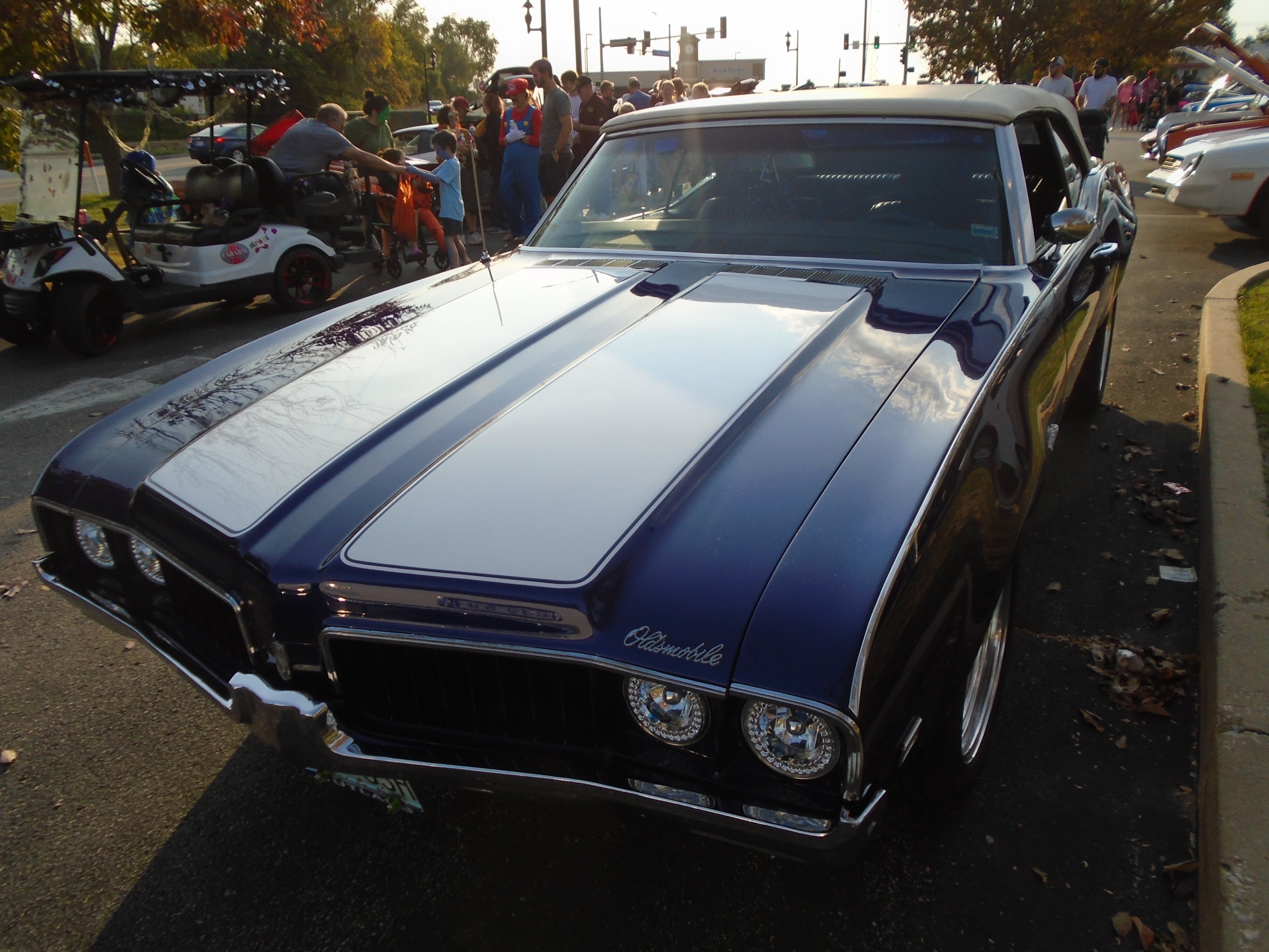 Classic Beauty: 1969 Oldsmobile Cutlass S Convertible Coupe