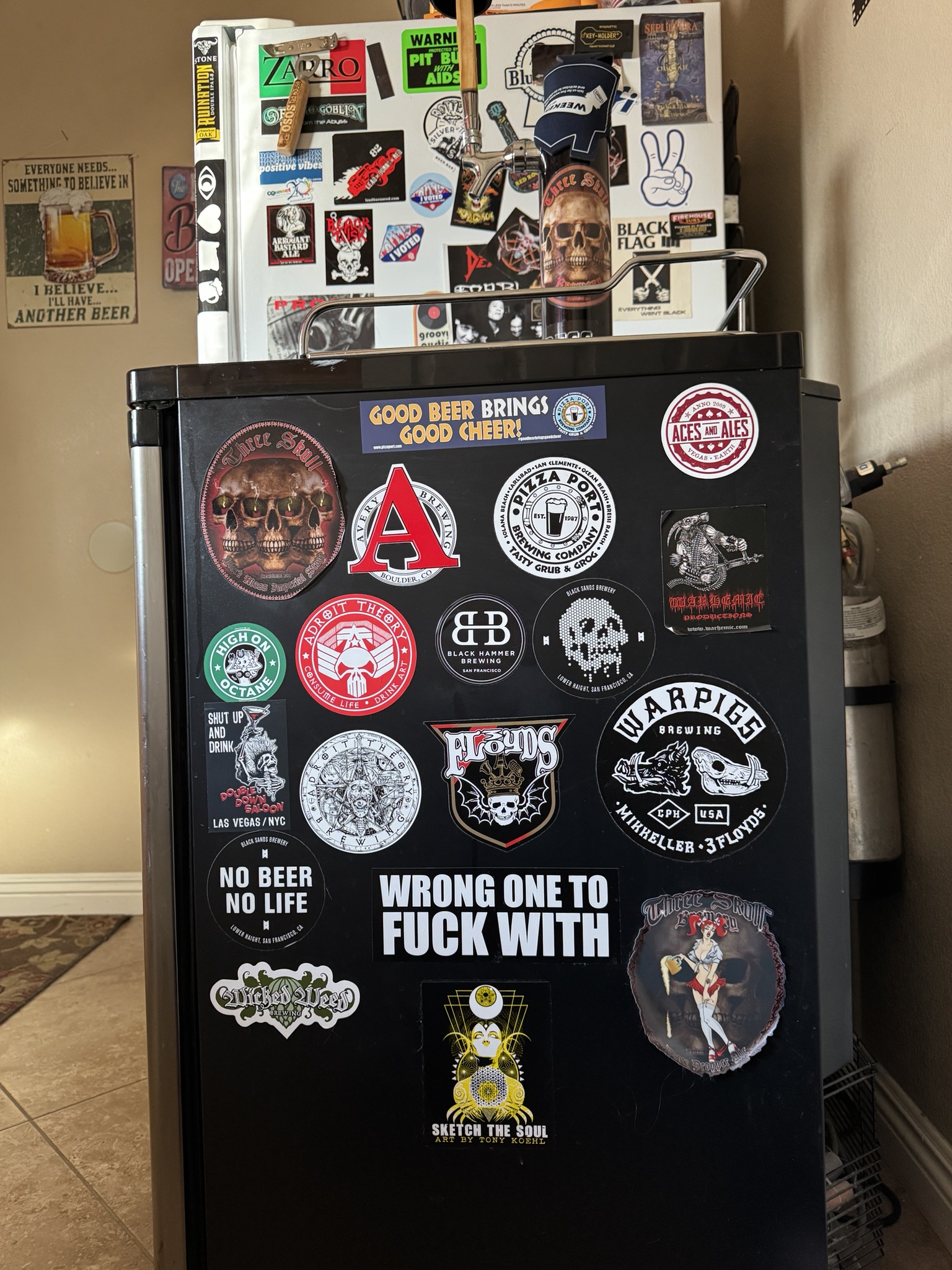 My ultimate beer fridge and kegerator setup.