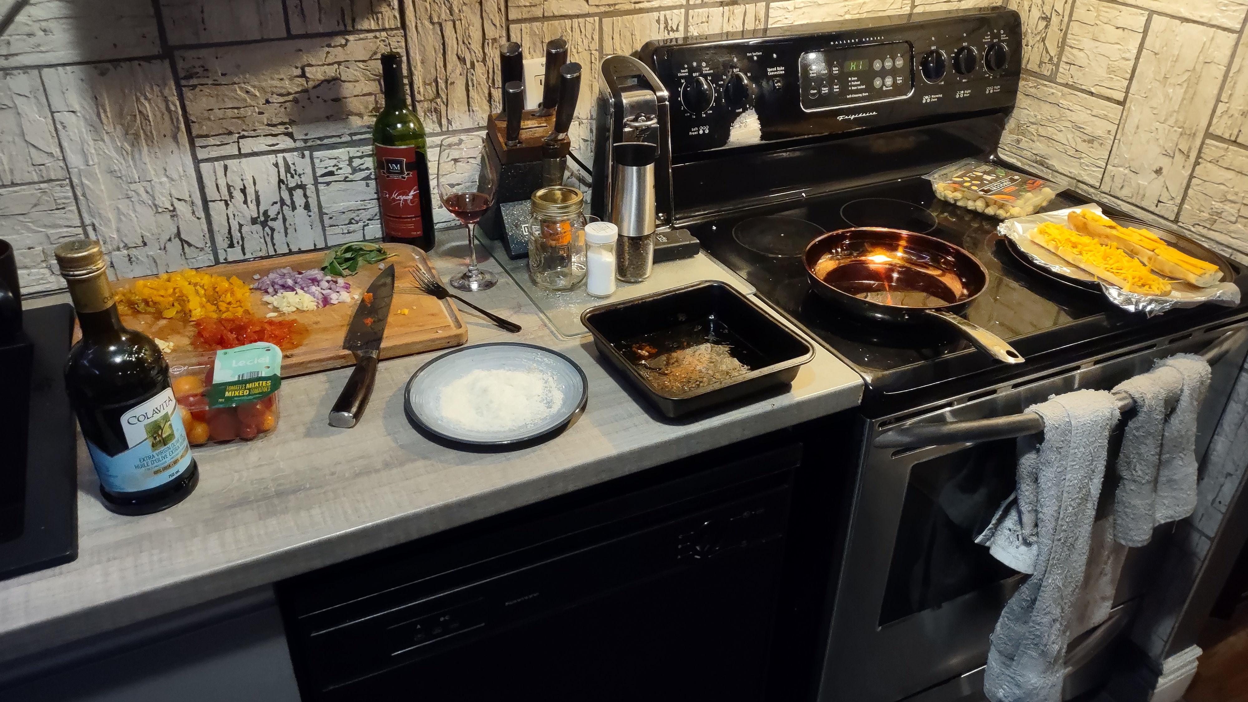 It's been a while since I cooked, and it feels amazing!