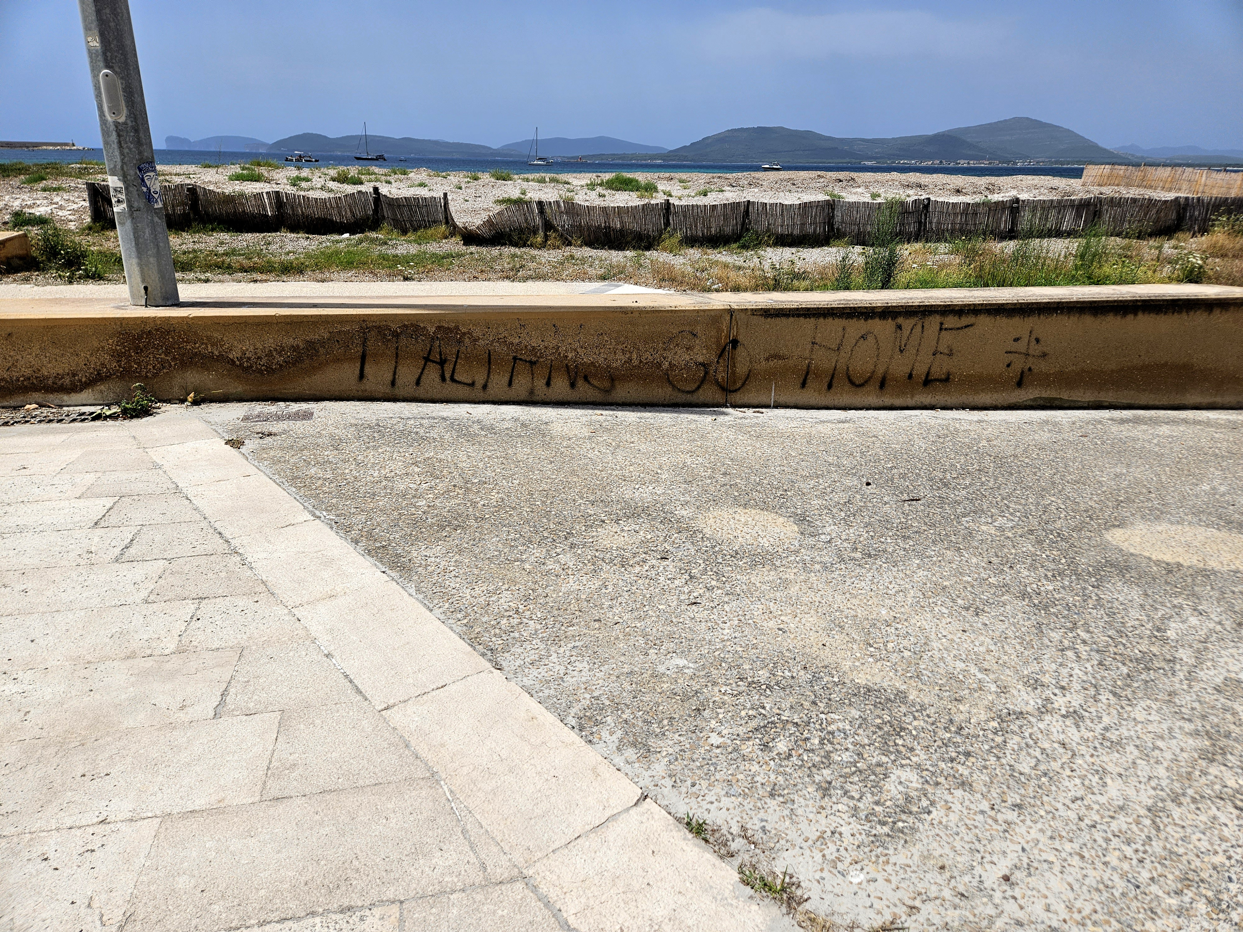 Discovering the Beauty of Alghero Beach