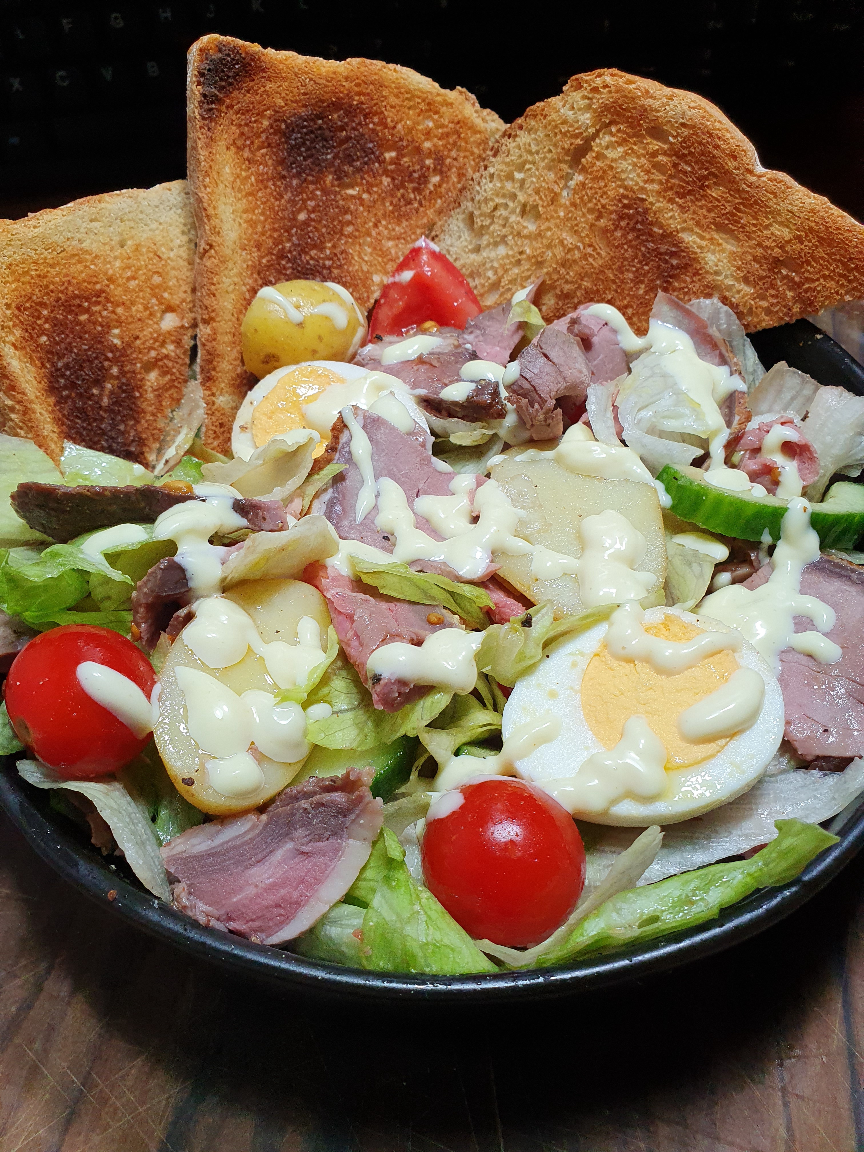 Delicious cold roasted beef salad leftovers!