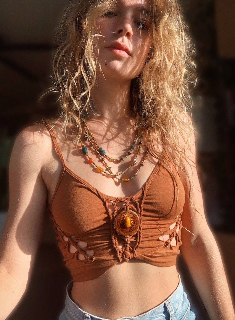 Stylish Pinecone Pendant: A Must-Have Accessory