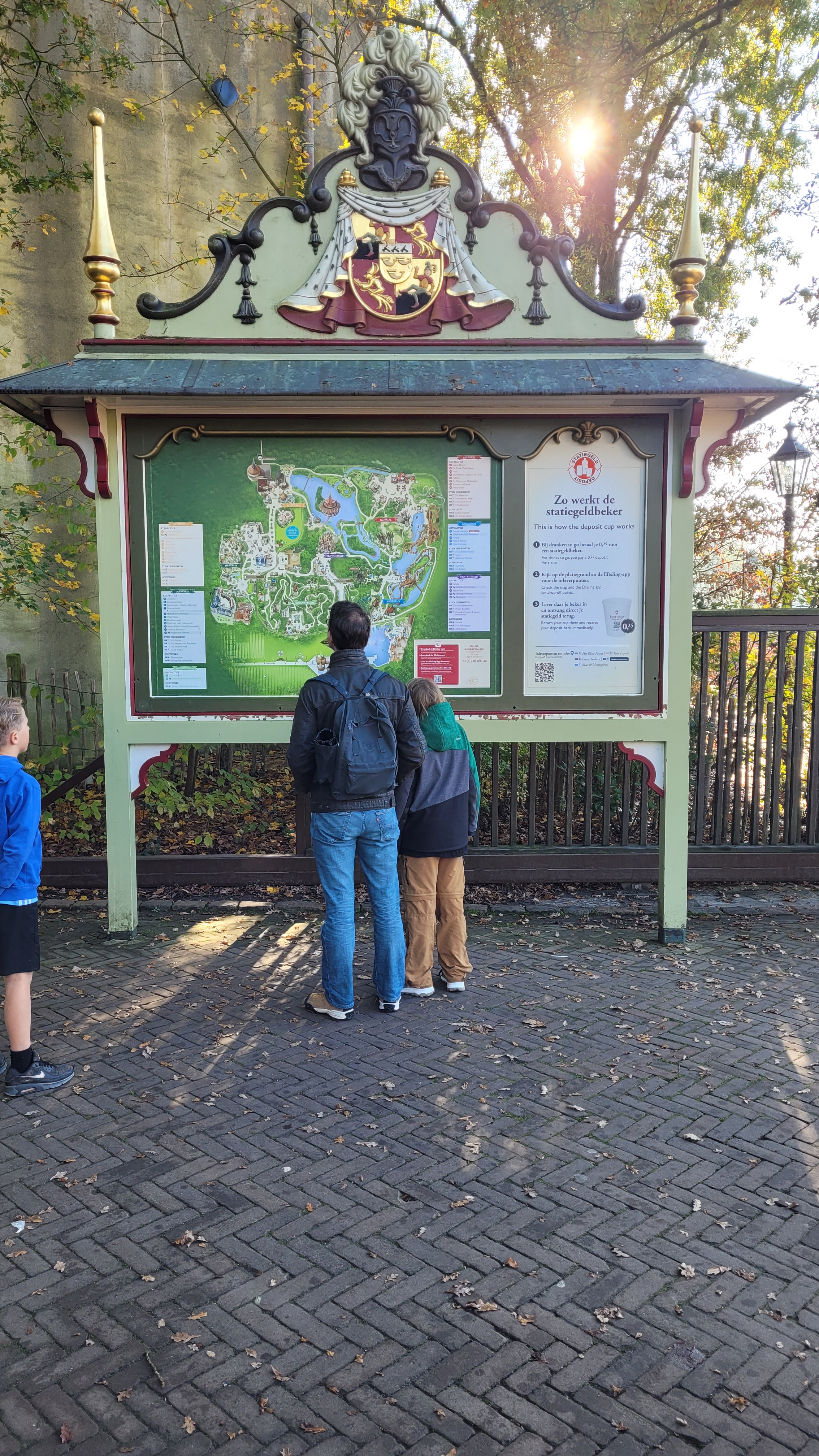 It’s getting wild! Now we have a post showcasing all the signs in the Fantasy Realm at Efteling.