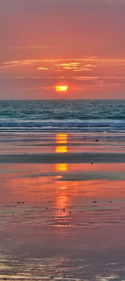 Breathtaking Sunset Over the Horizon