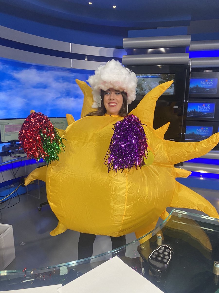 Sunshine and Holiday Cheer: A Perfect Combo
