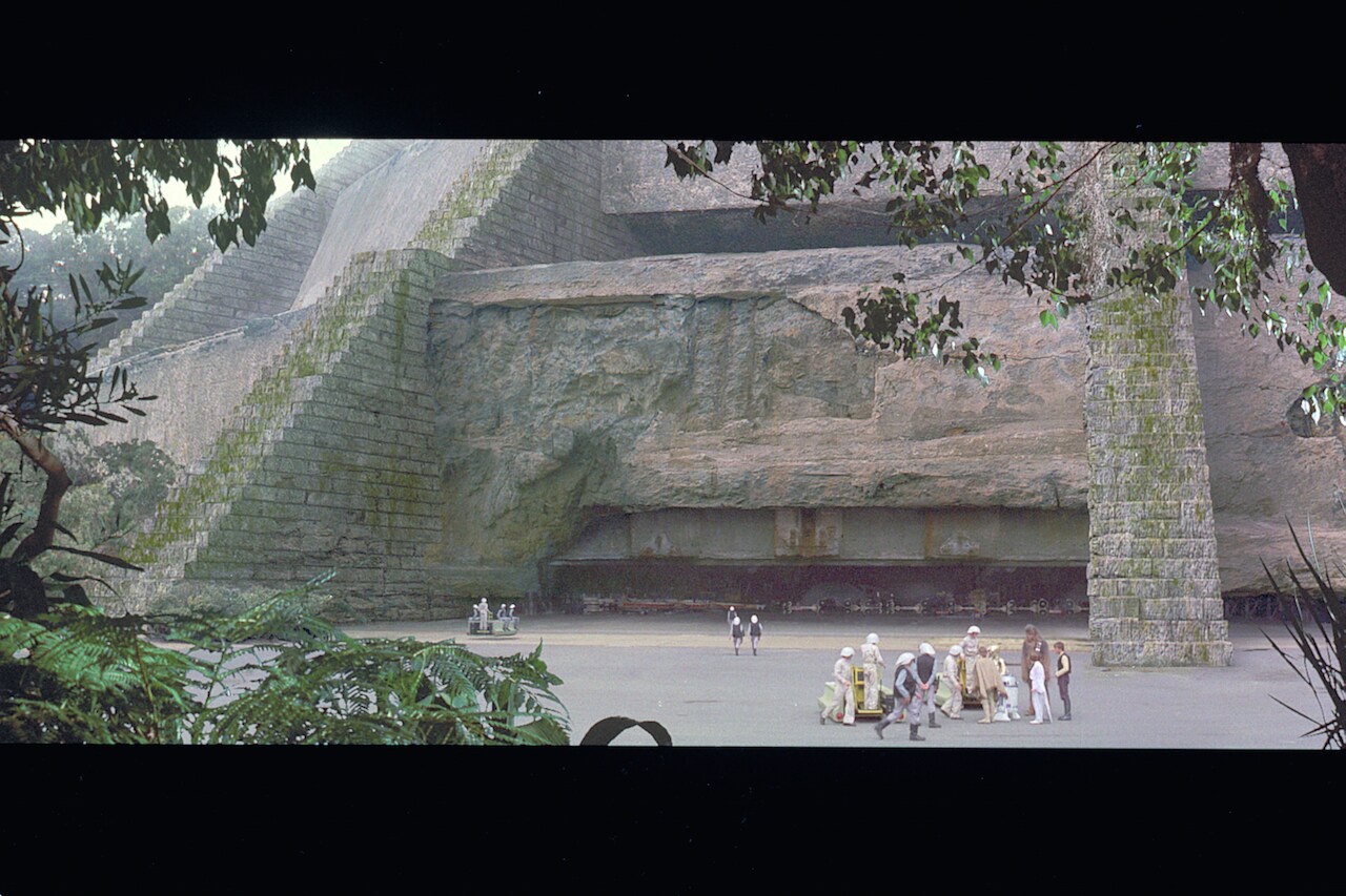 Exploring the Wonders of Yavin-IV