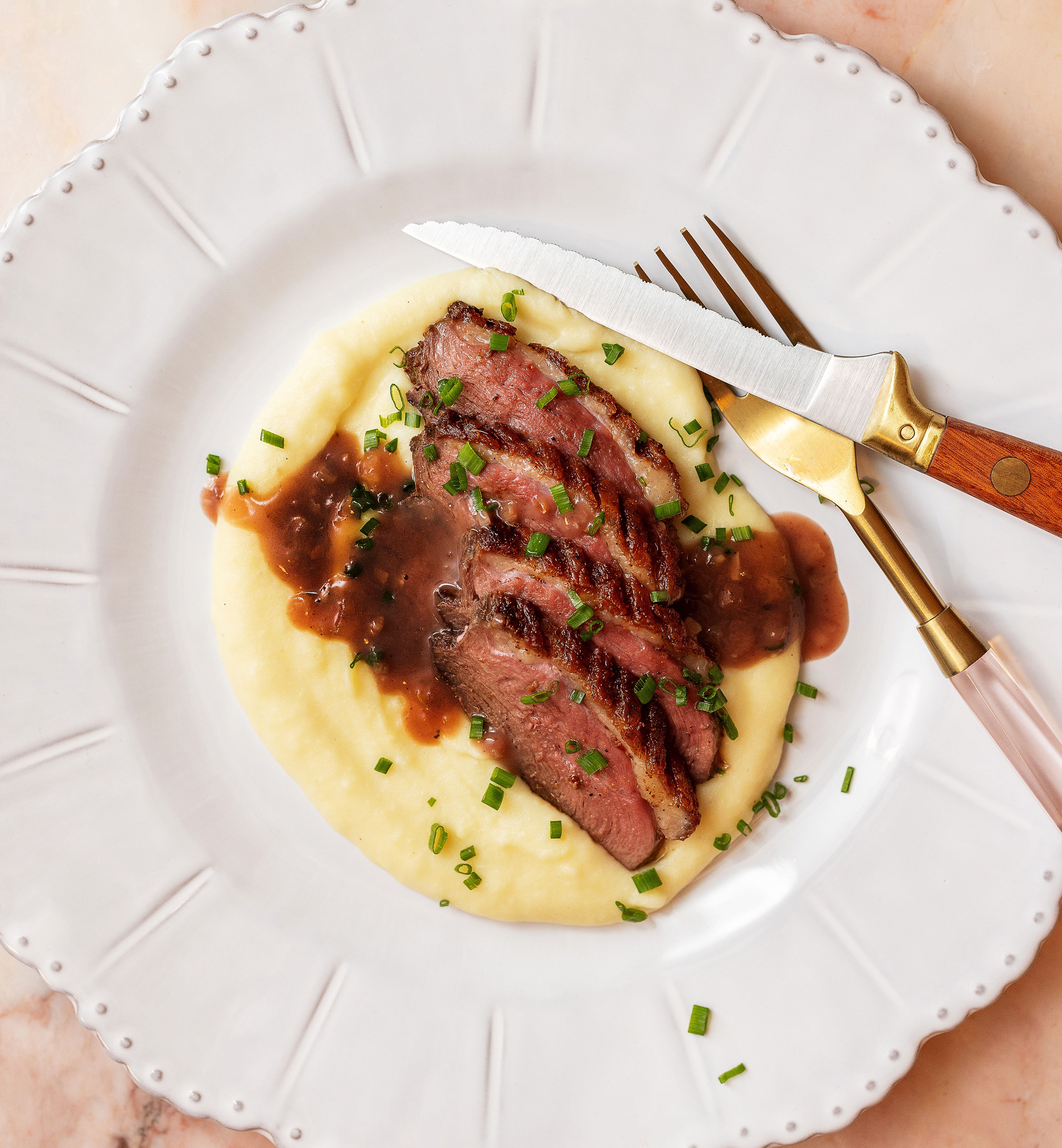 Delicious Recipe for Seared Duck Breast with Vanilla Parsnip Purée!