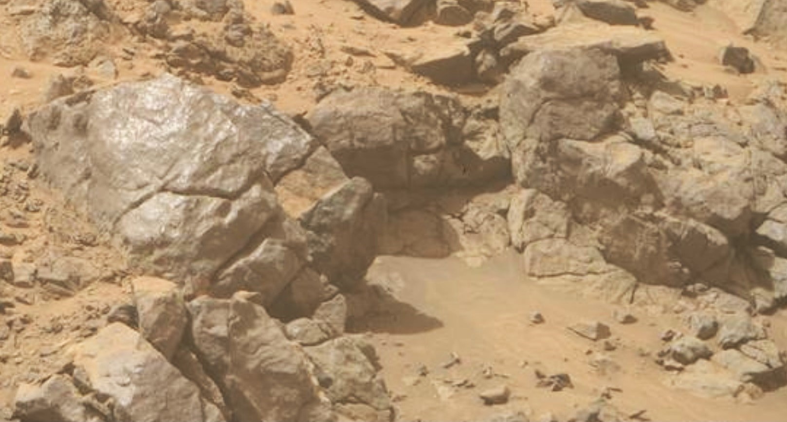 Original image of the Mars Perseverance rover