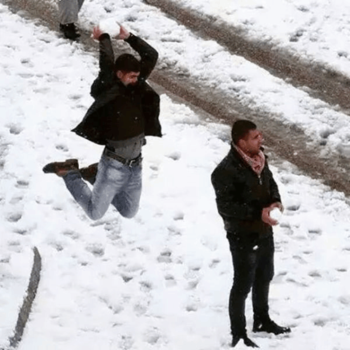 It's officially a battle! Let the snow-themed memes commence!