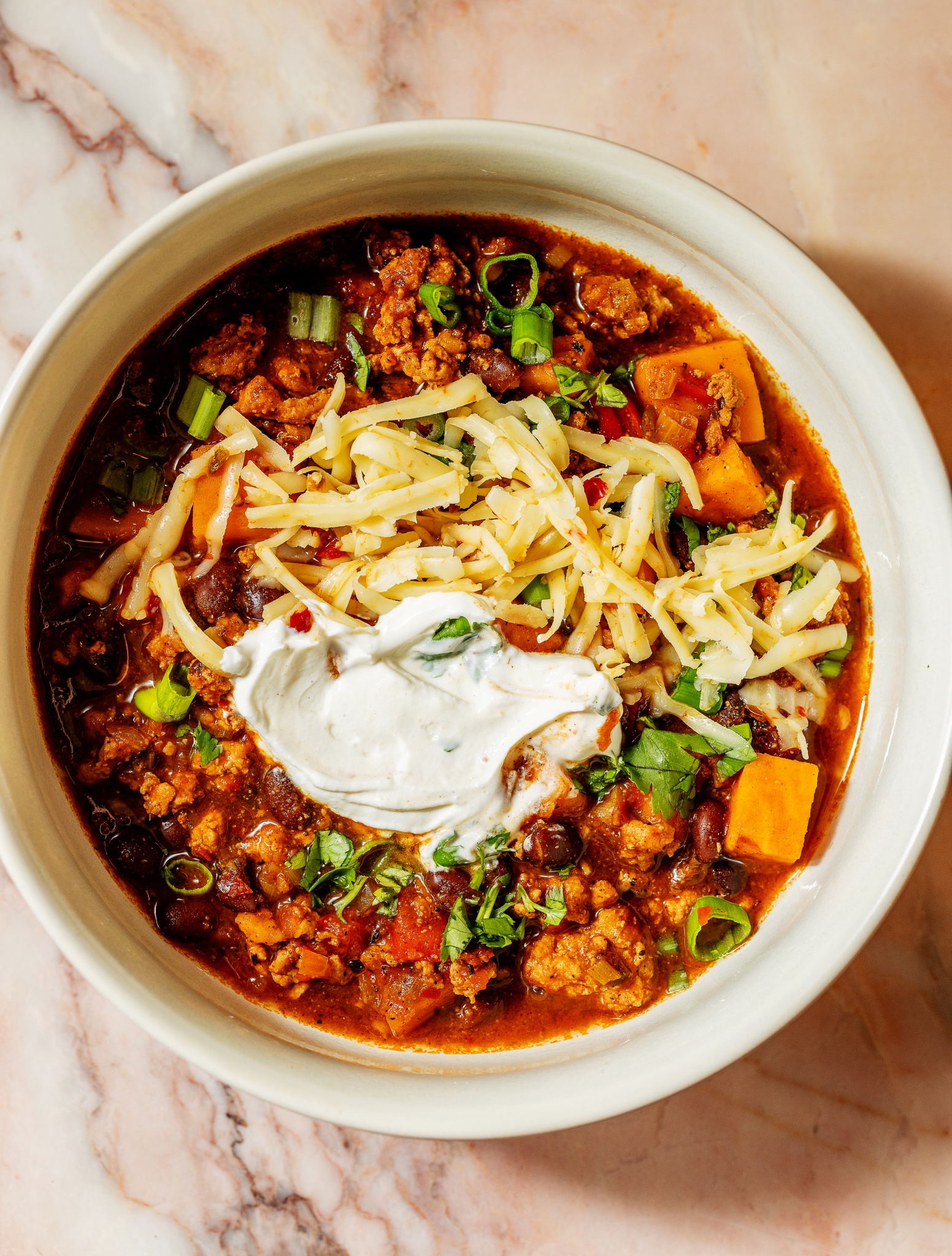 Delicious Chicken and Black Bean Chili Recipe You Need to Try!