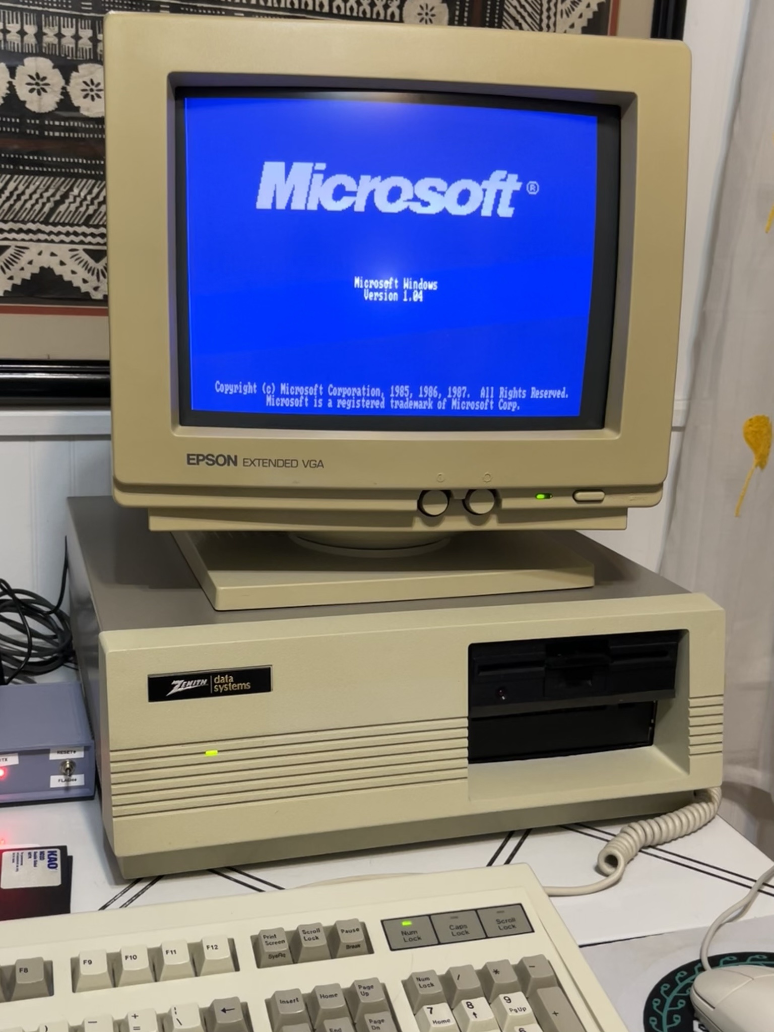 Throwback to Windows 1: Can You Believe It?