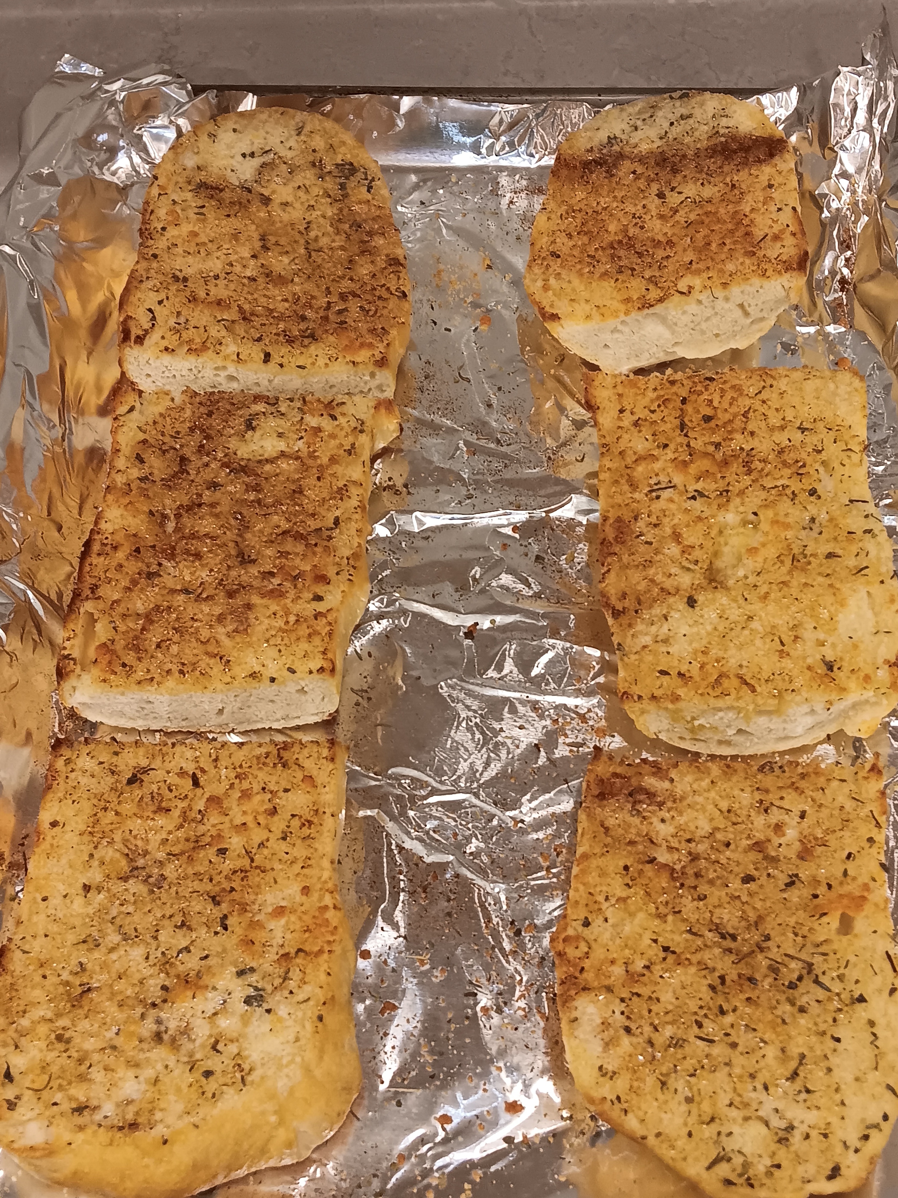Mastering the Art of Homemade Garlic Bread