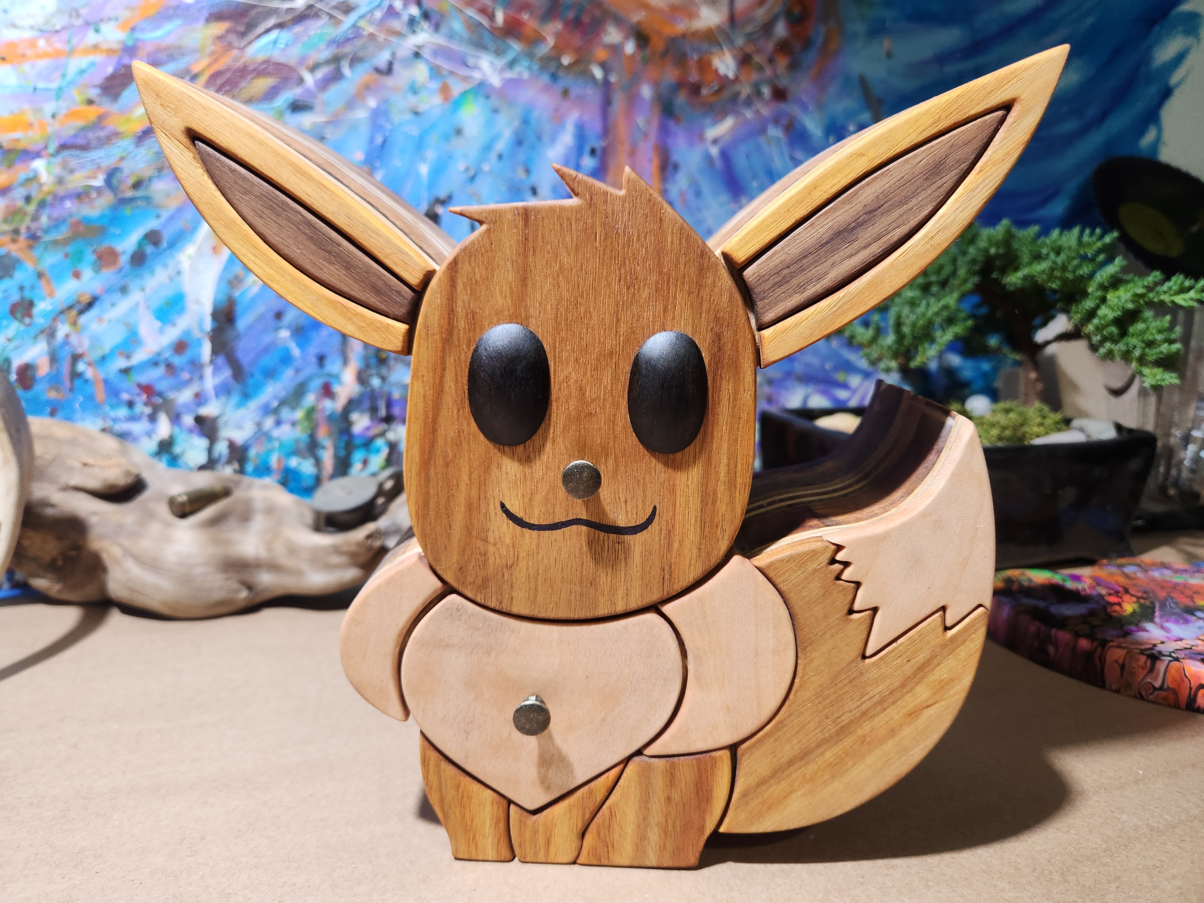 I crafted an Eevee-themed box for my nephew