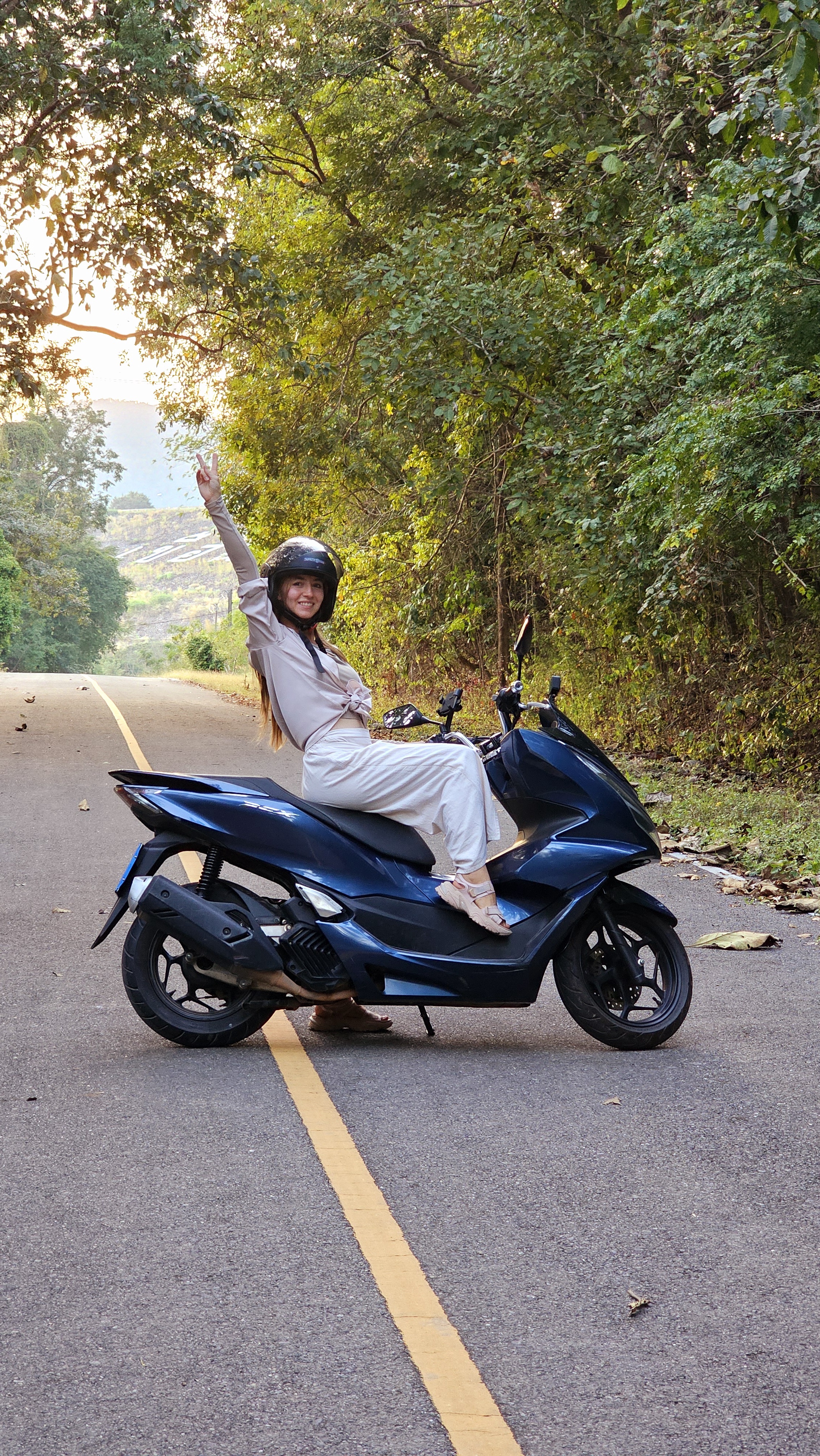 The thrill of cruising on a Honda PCX 160 cc is unmatched!