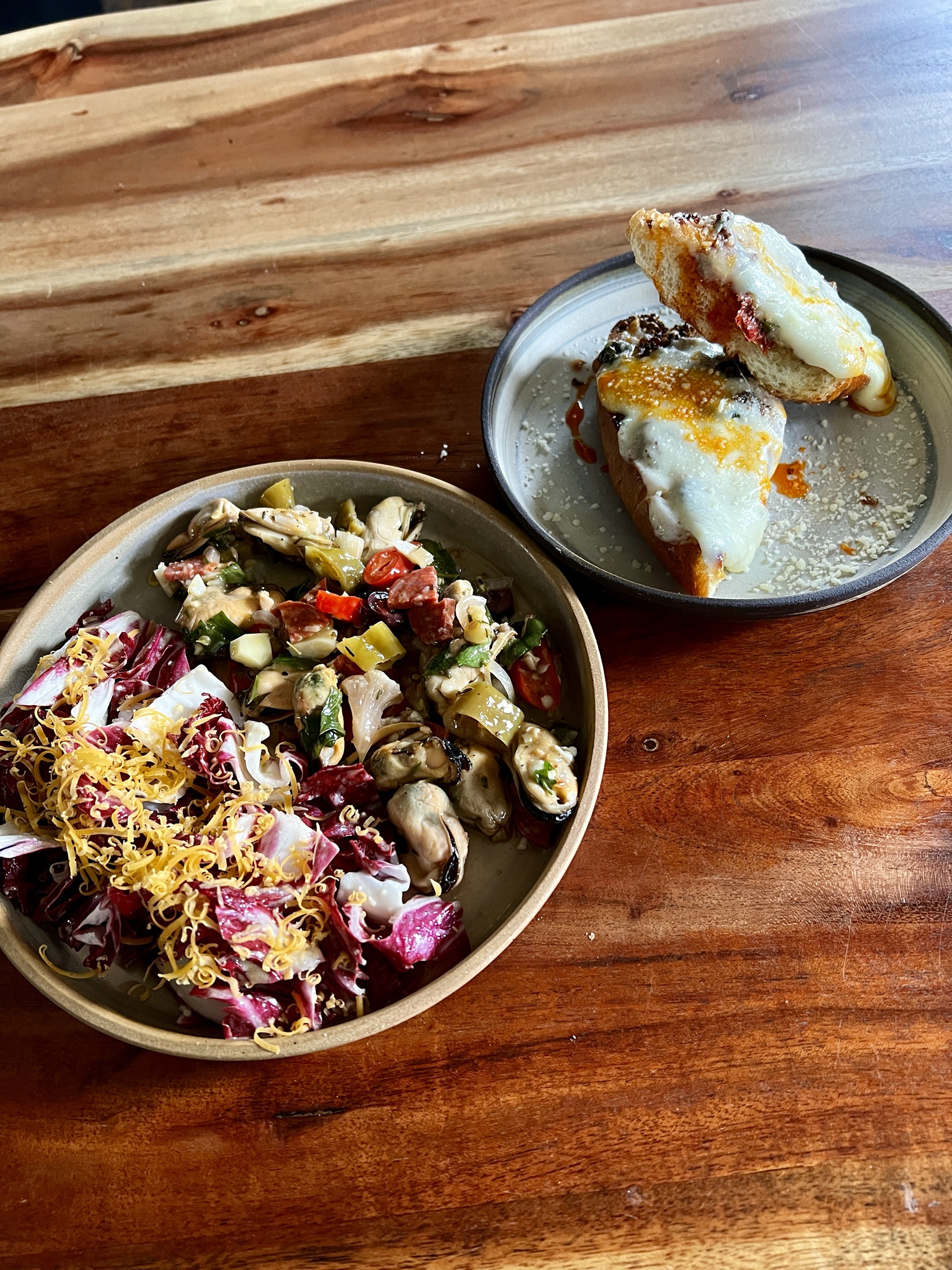 Delicious Mussels with Radicchio on Bread