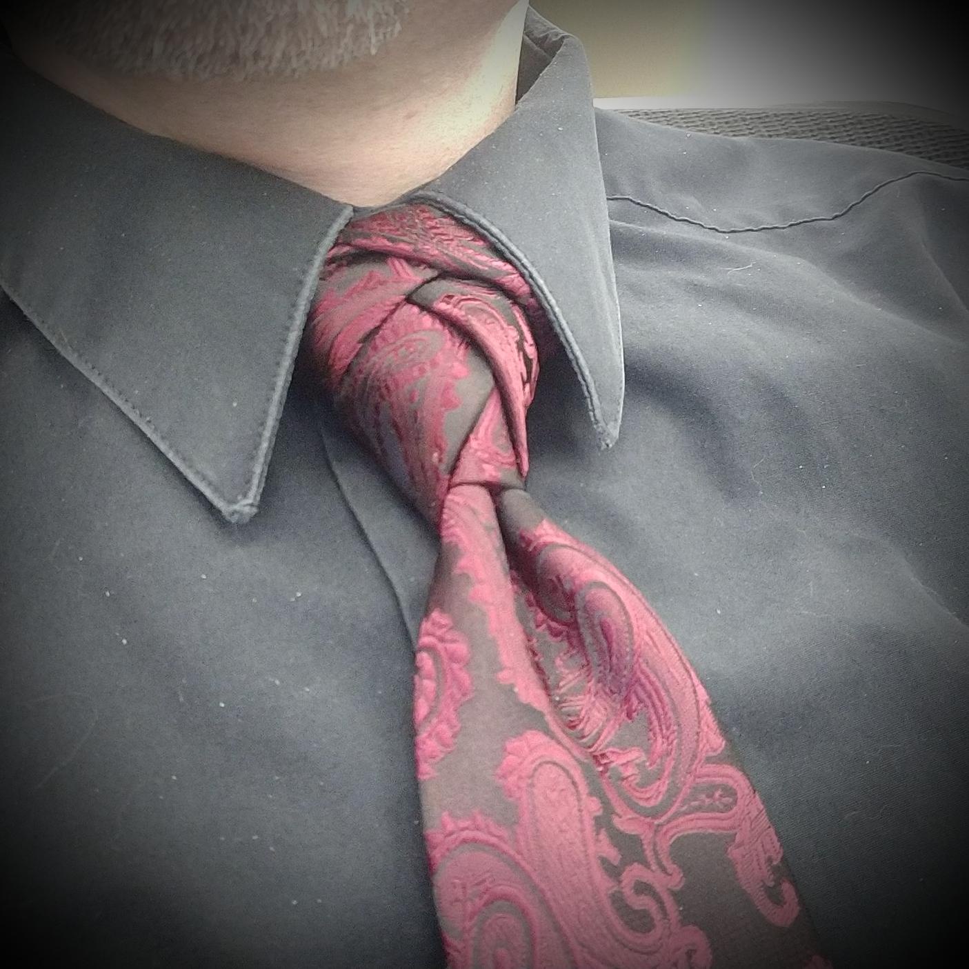 Exploring Unique Necktie Knots: Eldridge & Trinity Styles