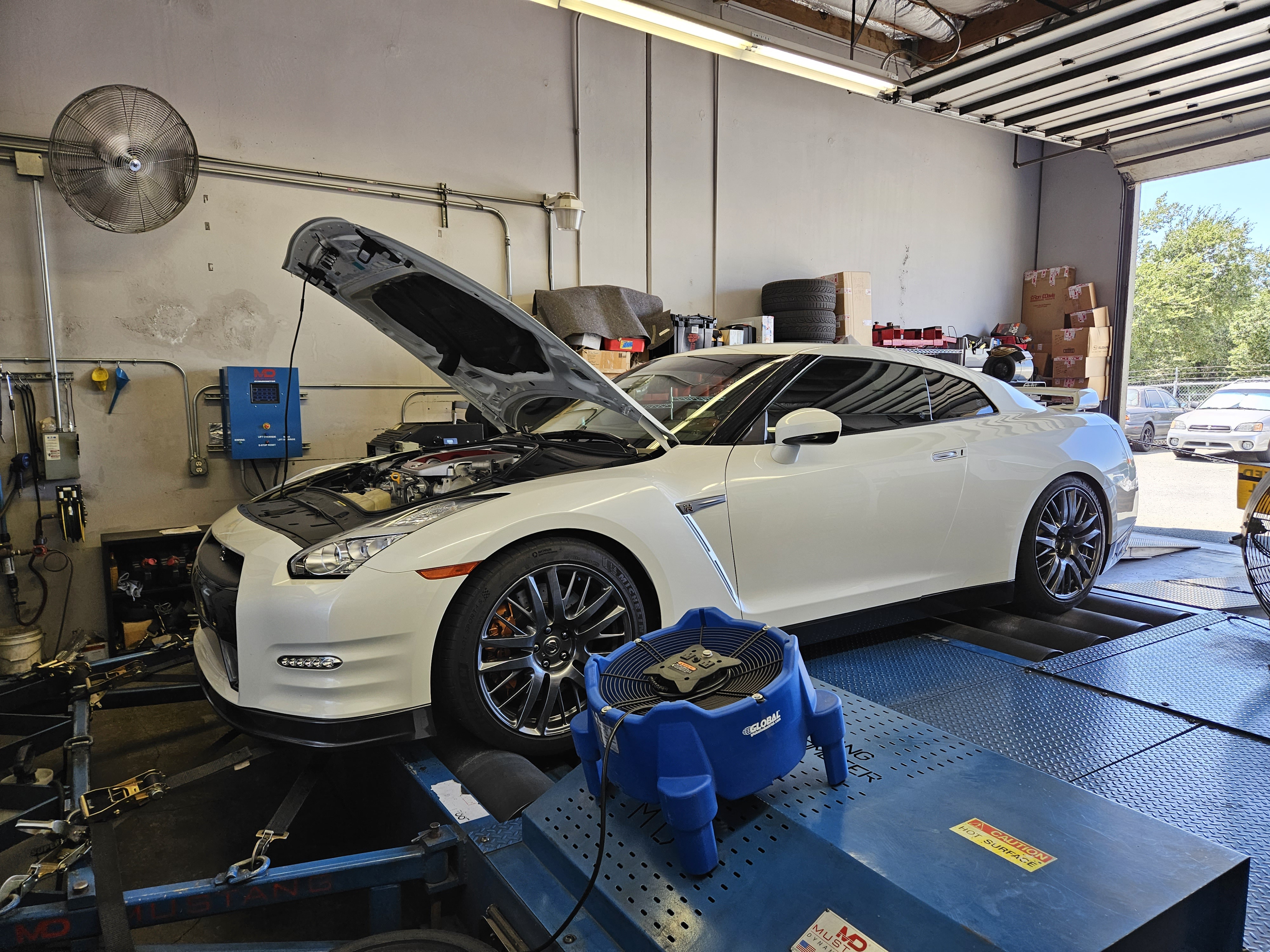 Unleashing power: 2016 Nissan GTR dyno run
