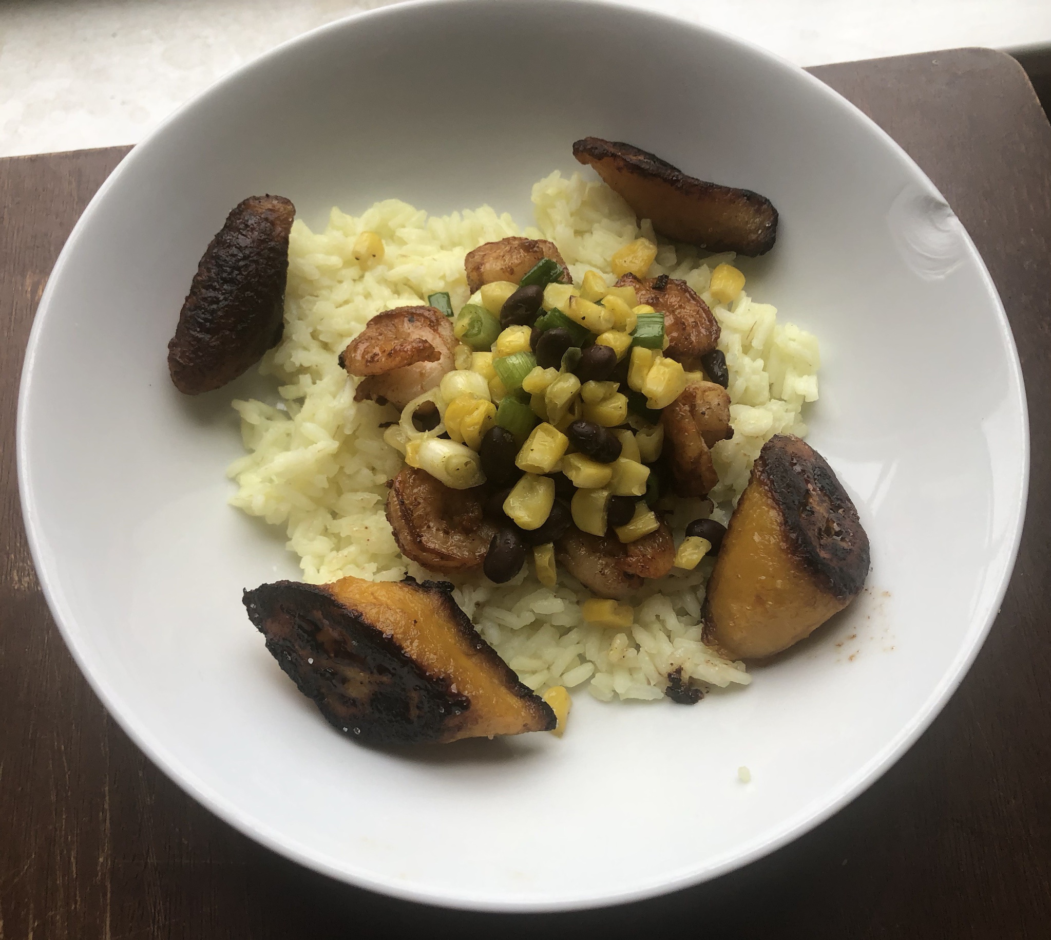 Delicious Honey-Garlic Shrimp Rice Bowl with Plantains and Zesty Corn Salsa