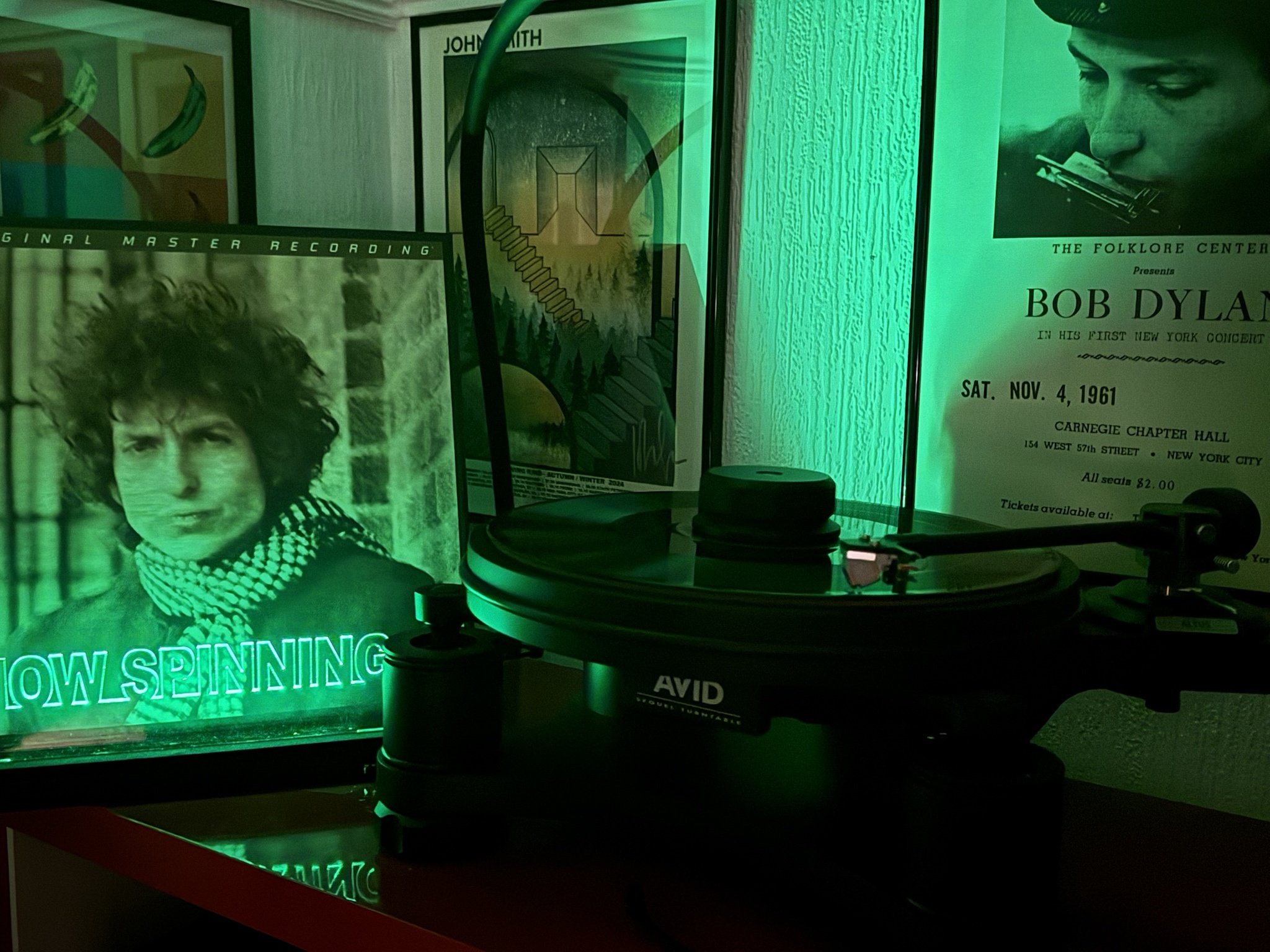 Exploring Bob Dylan's Masterpiece: Blonde on Blonde