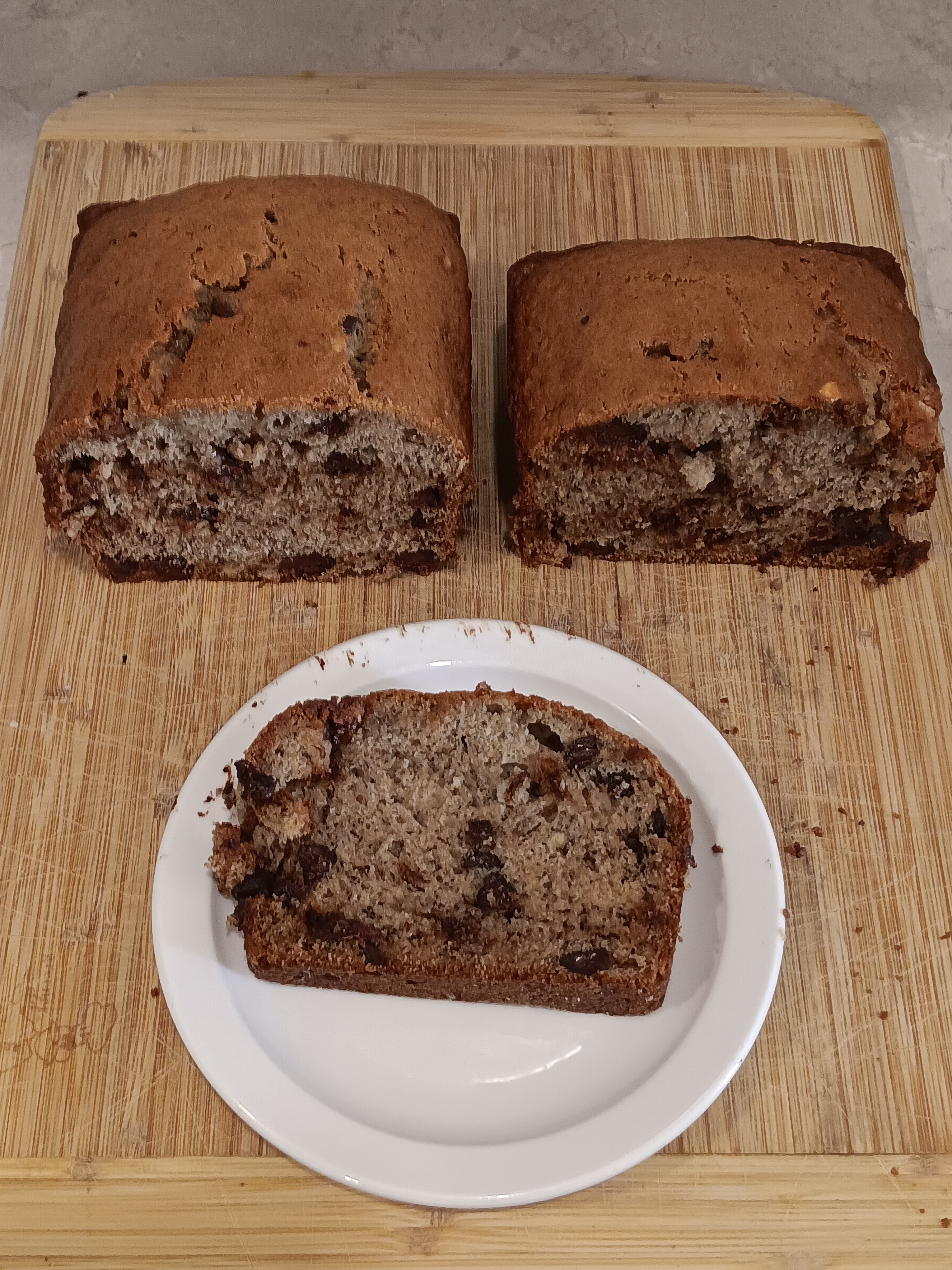 Deliciously Irresistible: Chocolate Chip Banana Bread Recipe!