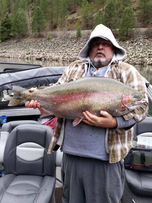 Idaho Man Releases a 28-Pound Trout, Sacrificing State Record for Conservation - Kudos to Him!