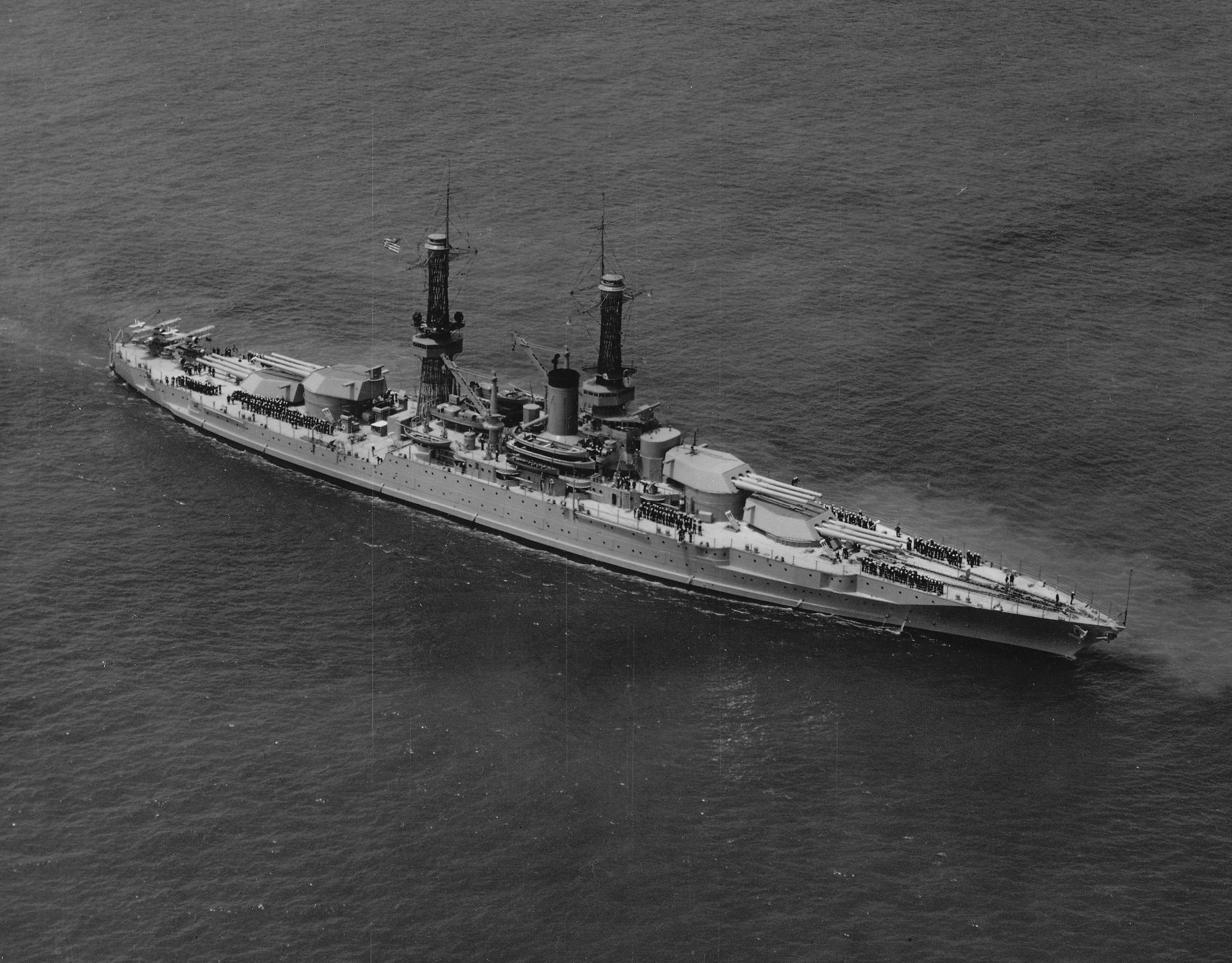 I've always admired the design of prewar 'birdcage mast' battleships.