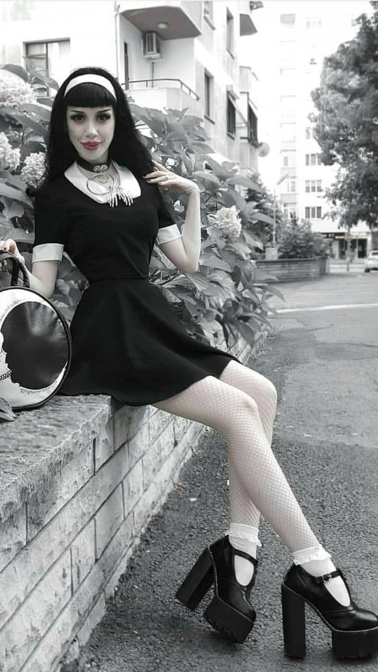 Absolutely Loving This Outfit: Fashion Goals!