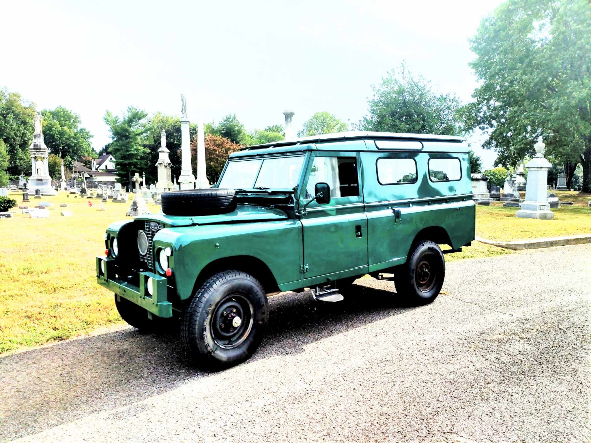 Showcasing My Classic Ride: The '71 Series IIa at the Car Meet