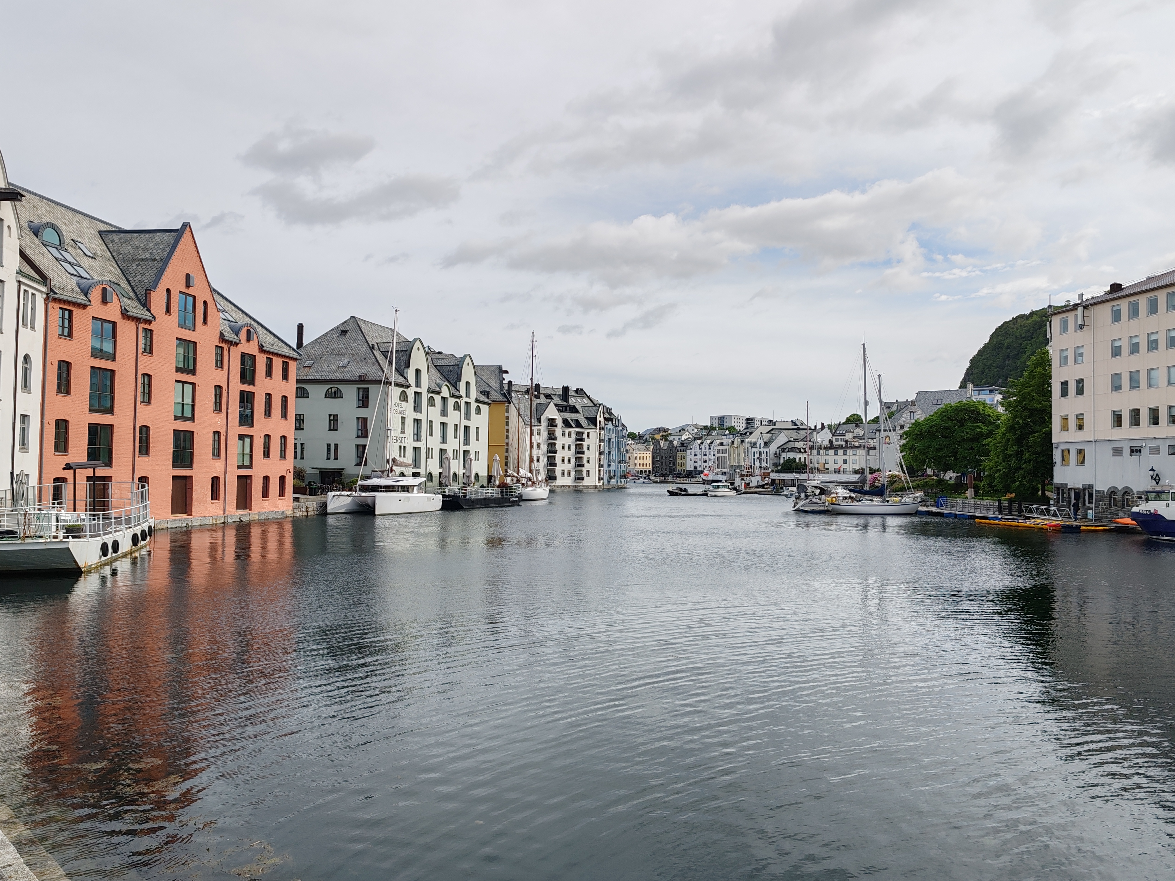 Stunning View of Norway's Alesund Canal from Helle Bridge