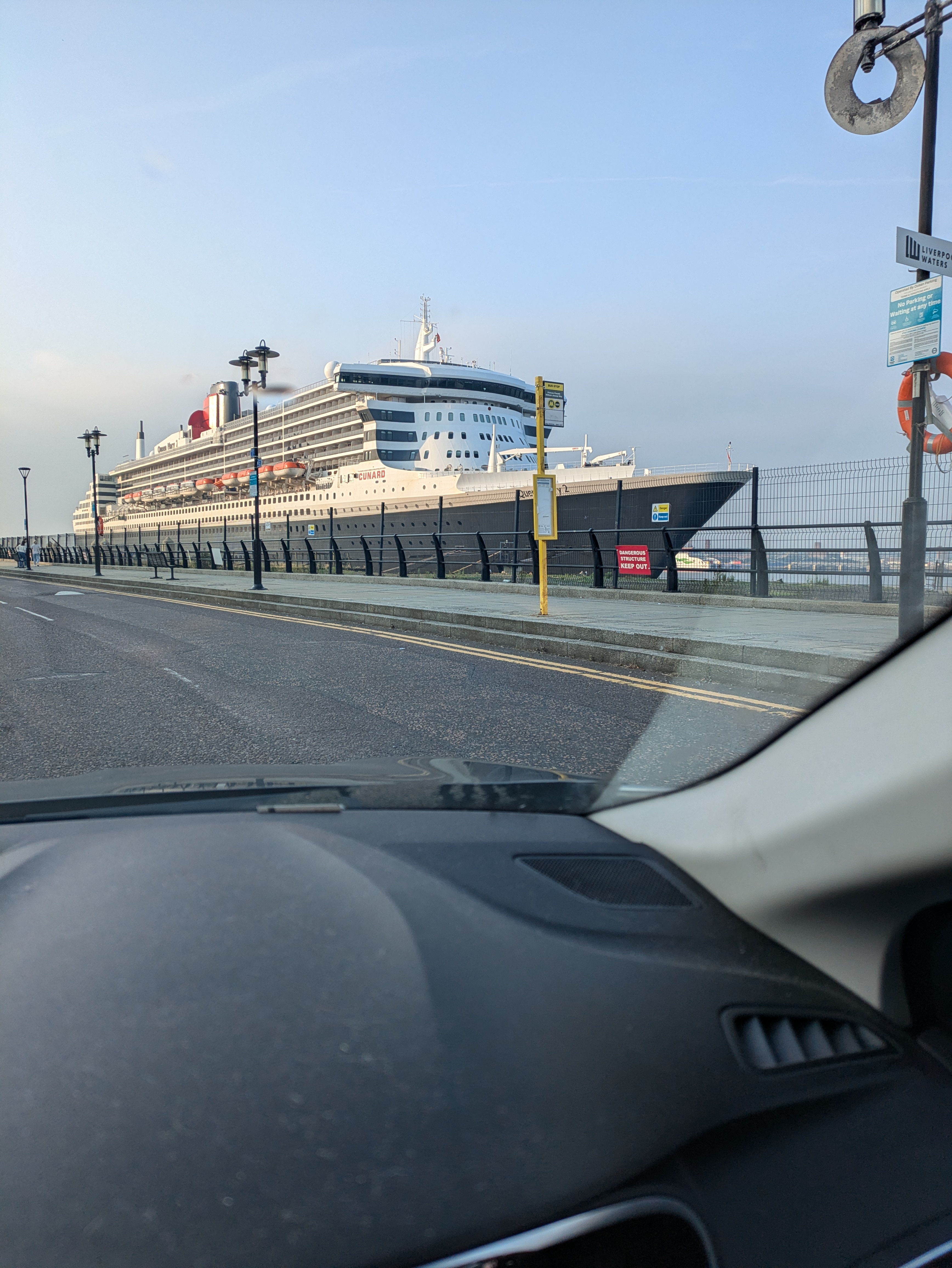 Setting Sail on the Queen Mary 2: A Journey Like No Other!