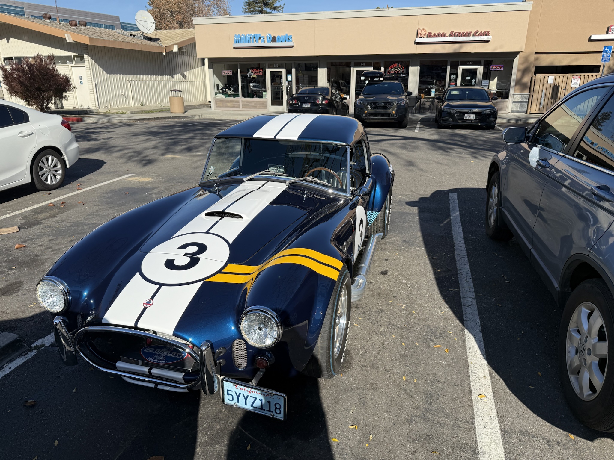 Unleashing the Power of American Muscle: AC Cobra 427 V8