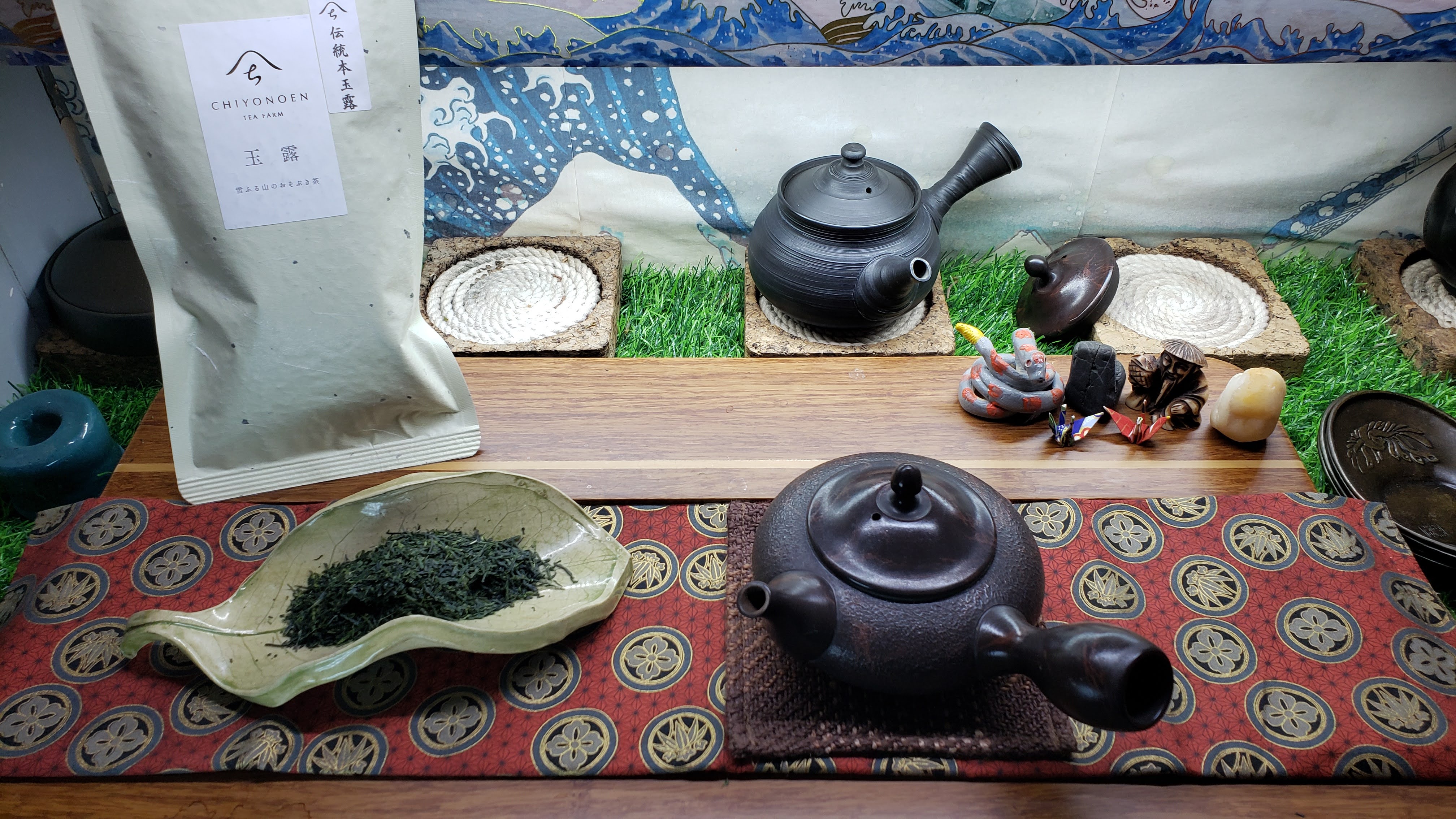 Discover the exquisite flavors of Chiyonoen Tea Farm's Dento Hon Gyokuro.