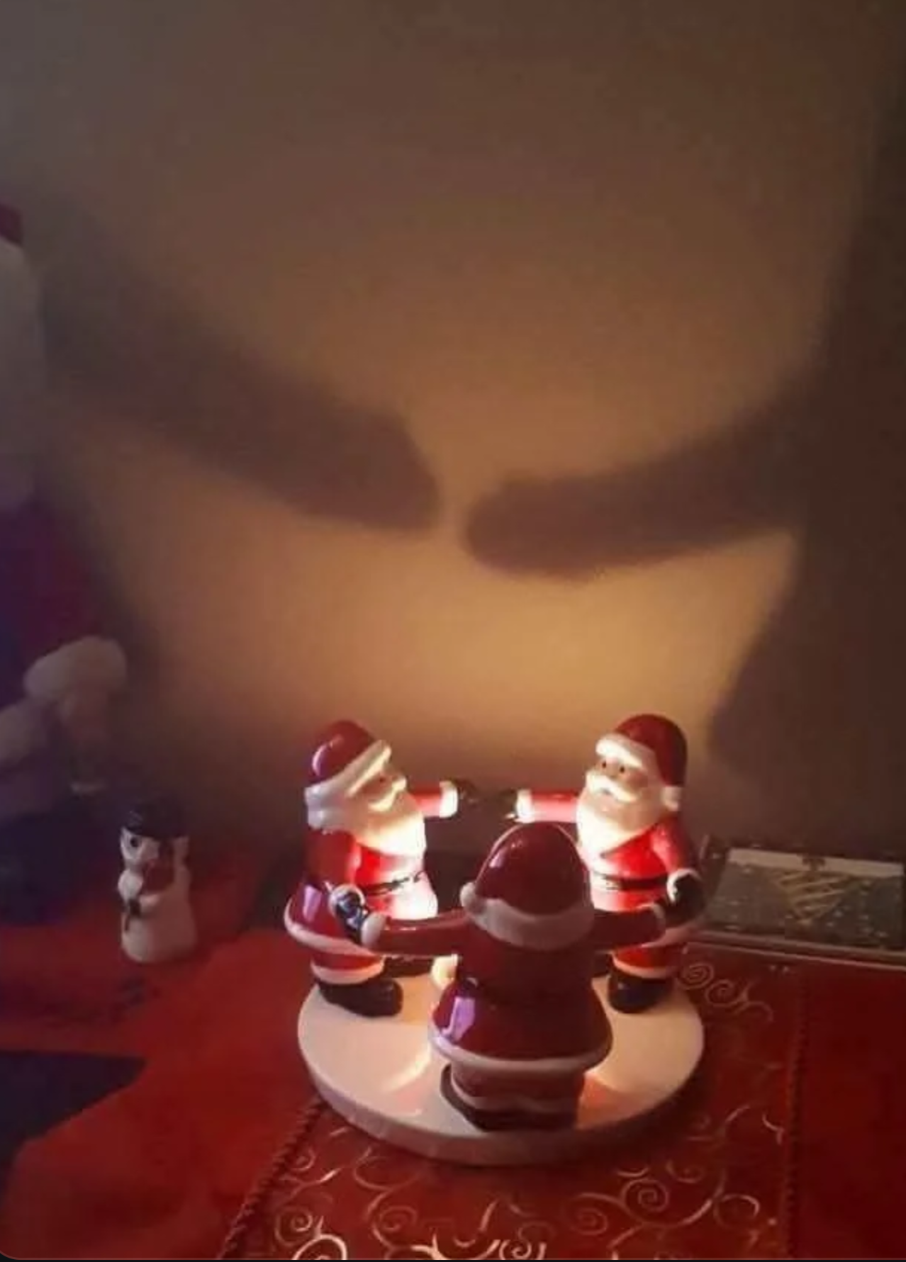 Adorable Christmas Setup That Warms the Heart